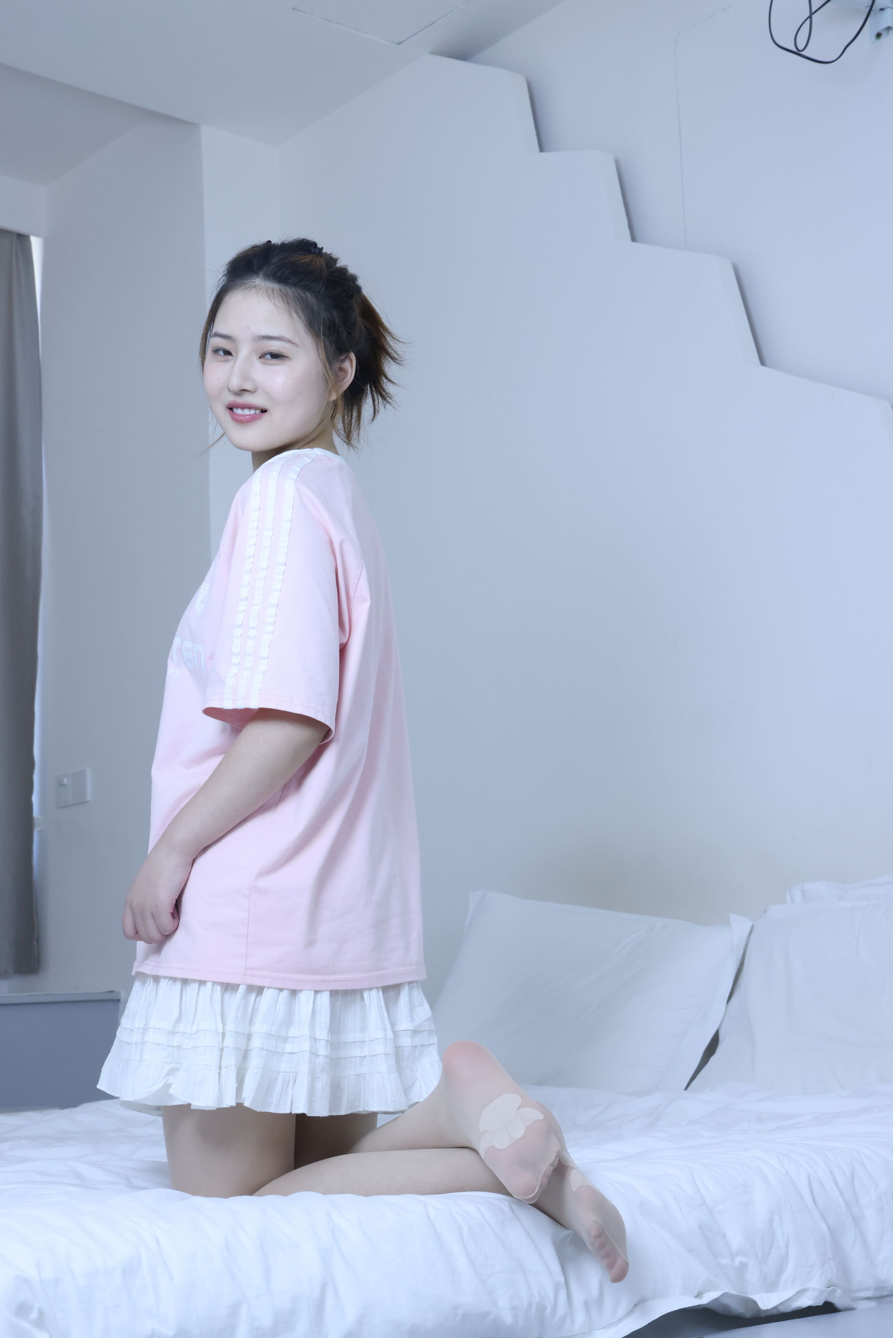 绮梦摄影 2024.09.05 No.017 露露 珍藏无修无水印版/(1150P)