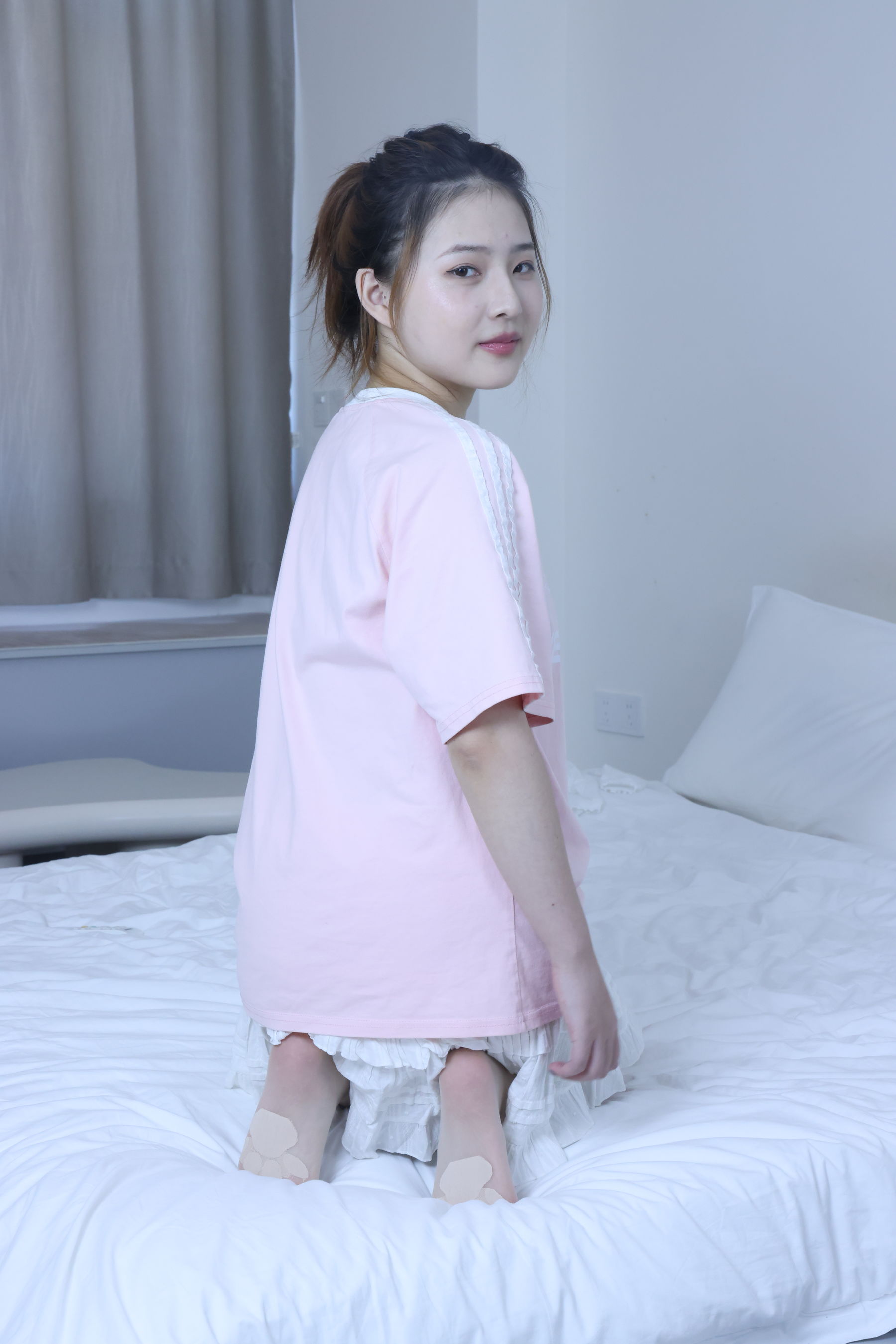 绮梦摄影 2024.09.05 No.017 露露 珍藏无修无水印版/(1150P)