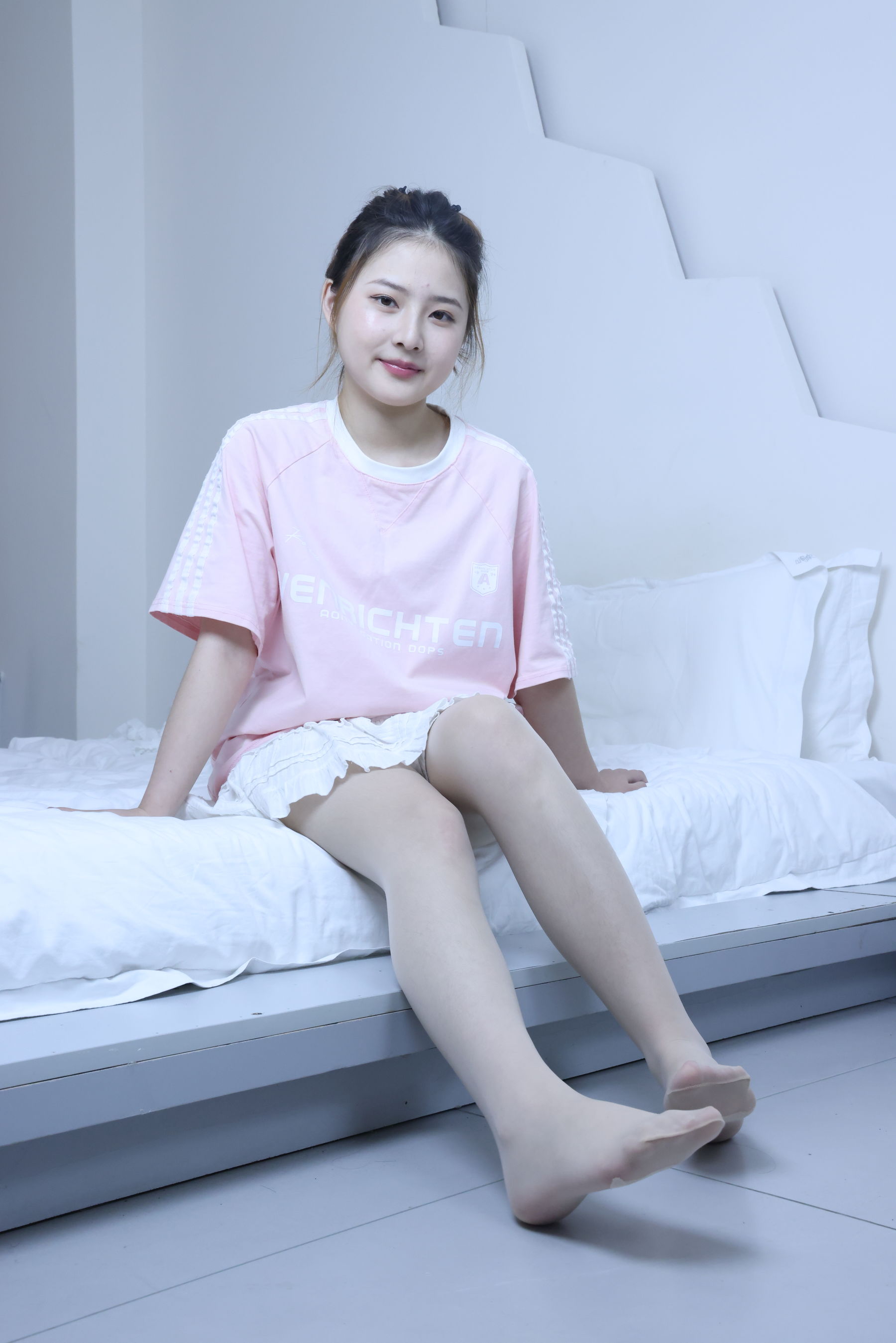 绮梦摄影 2024.09.05 No.017 露露 珍藏无修无水印版/(1150P)