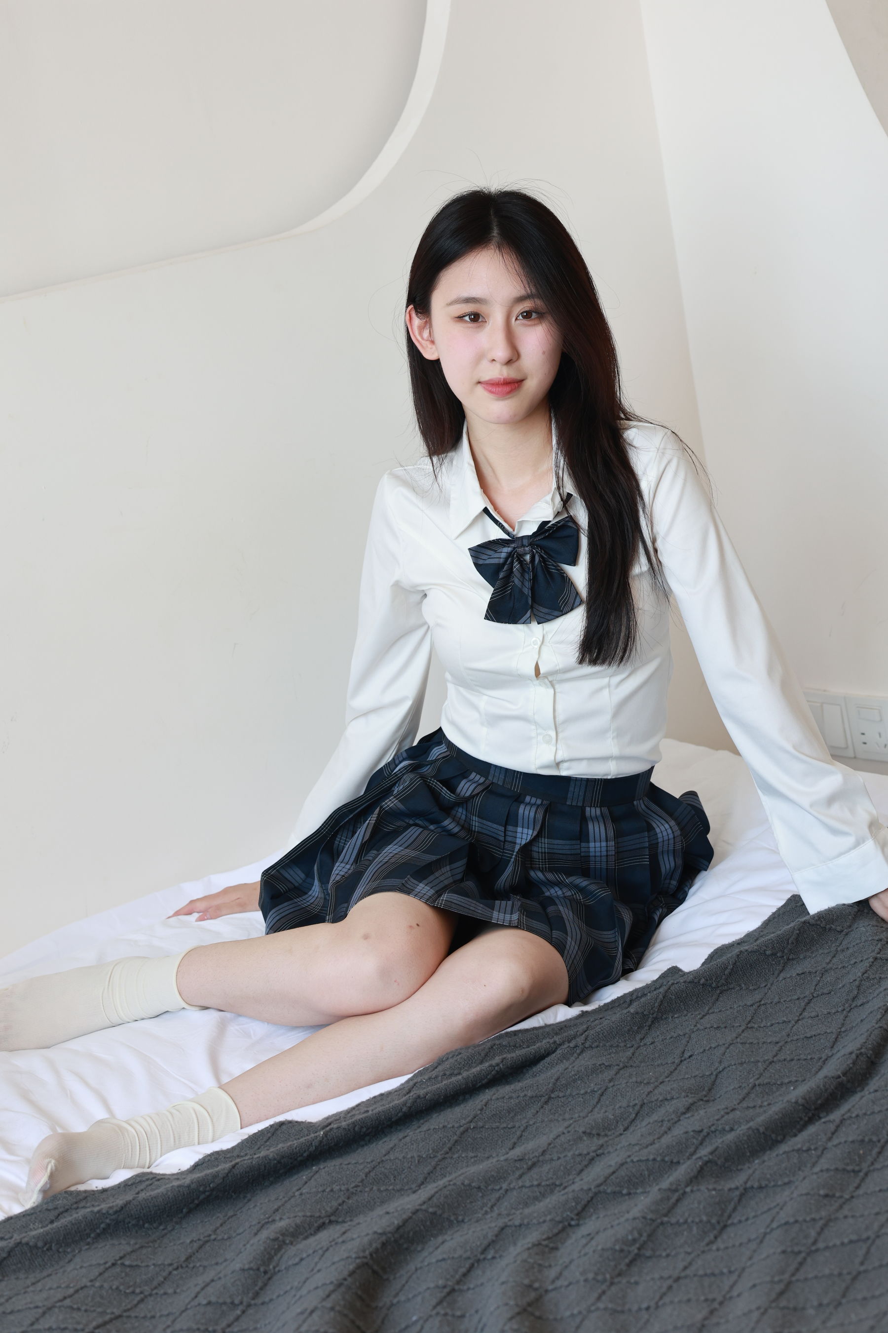 绮梦摄影 2024.09.06 No.018 yaya 珍藏无修无水印版/(677P)