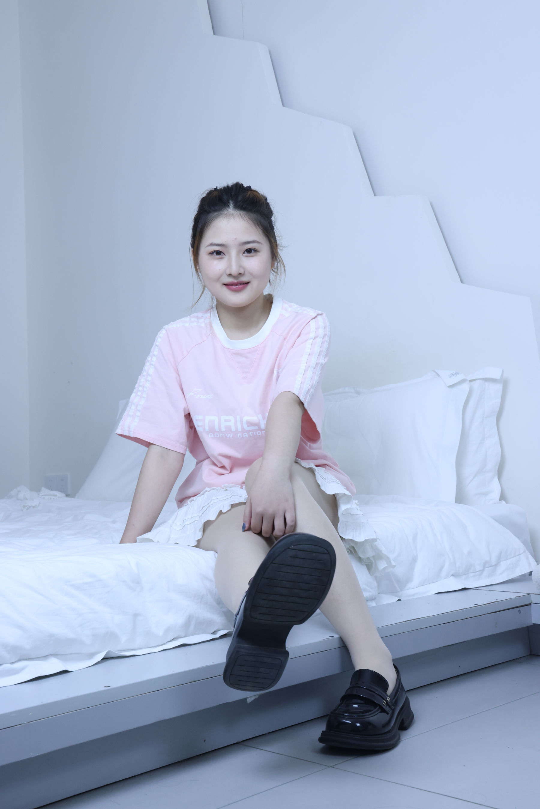 绮梦摄影 2024.09.05 No.017 露露 珍藏无修无水印版/(1150P)