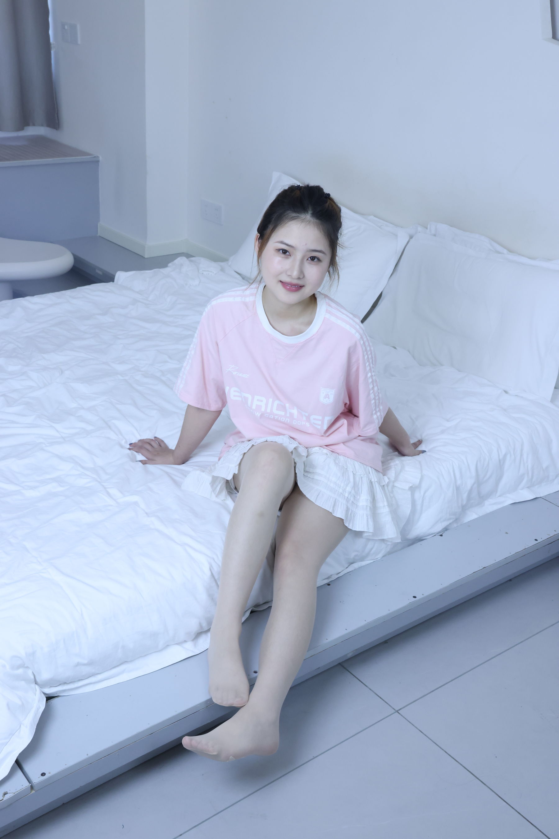 绮梦摄影 2024.09.05 No.017 露露 珍藏无修无水印版/(1150P)