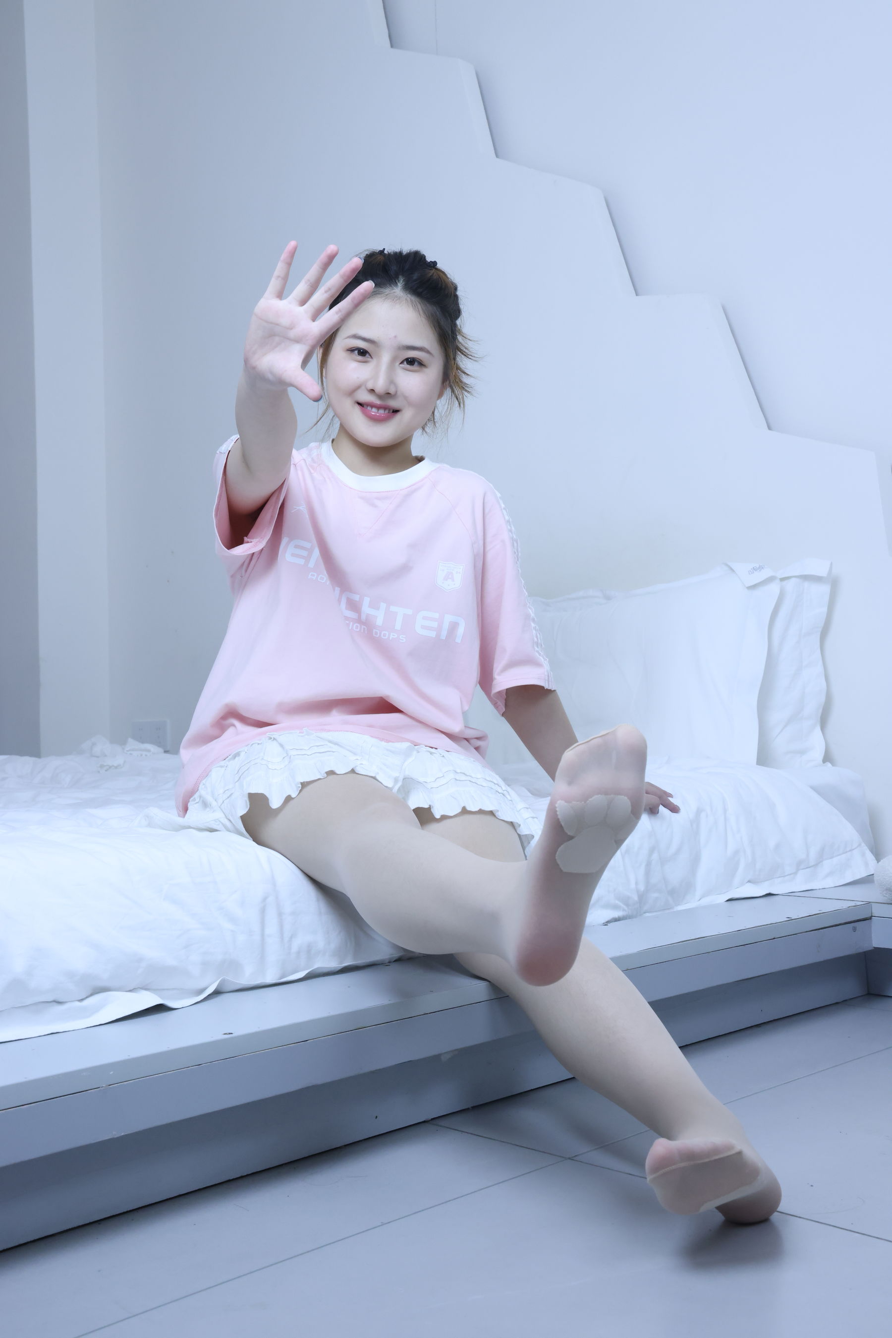 绮梦摄影 2024.09.05 No.017 露露 珍藏无修无水印版/(1150P)