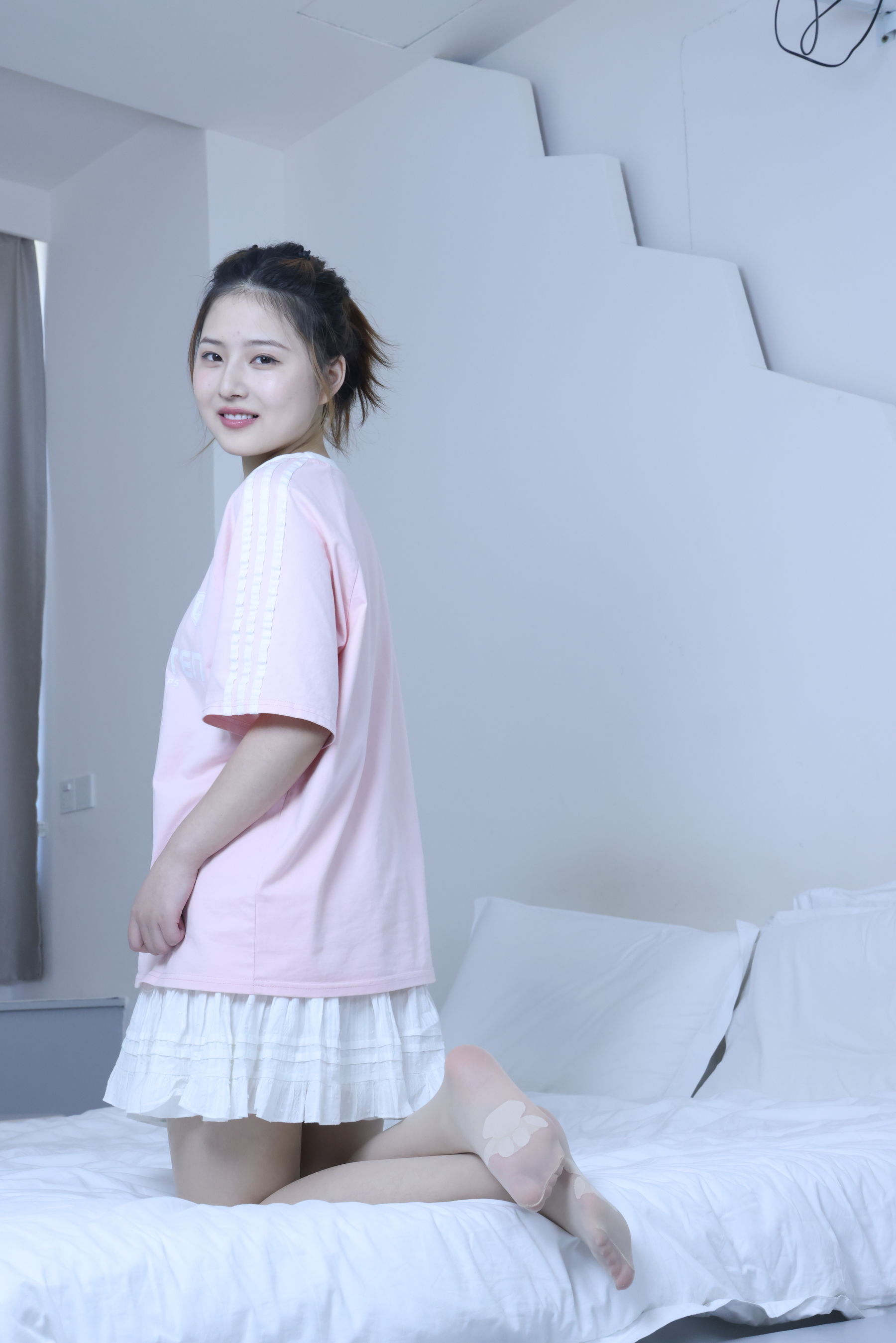 绮梦摄影 2024.09.05 No.017 露露 珍藏无修无水印版/(1150P)