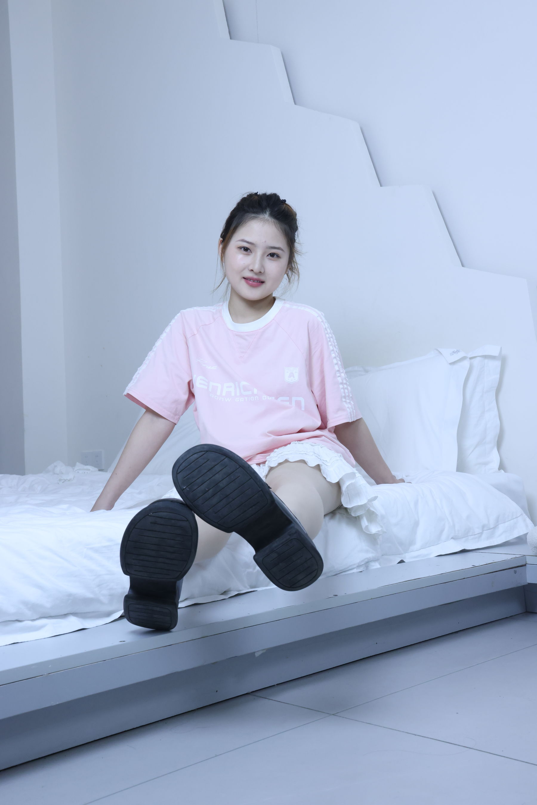 绮梦摄影 2024.09.05 No.017 露露 珍藏无修无水印版/(1150P)