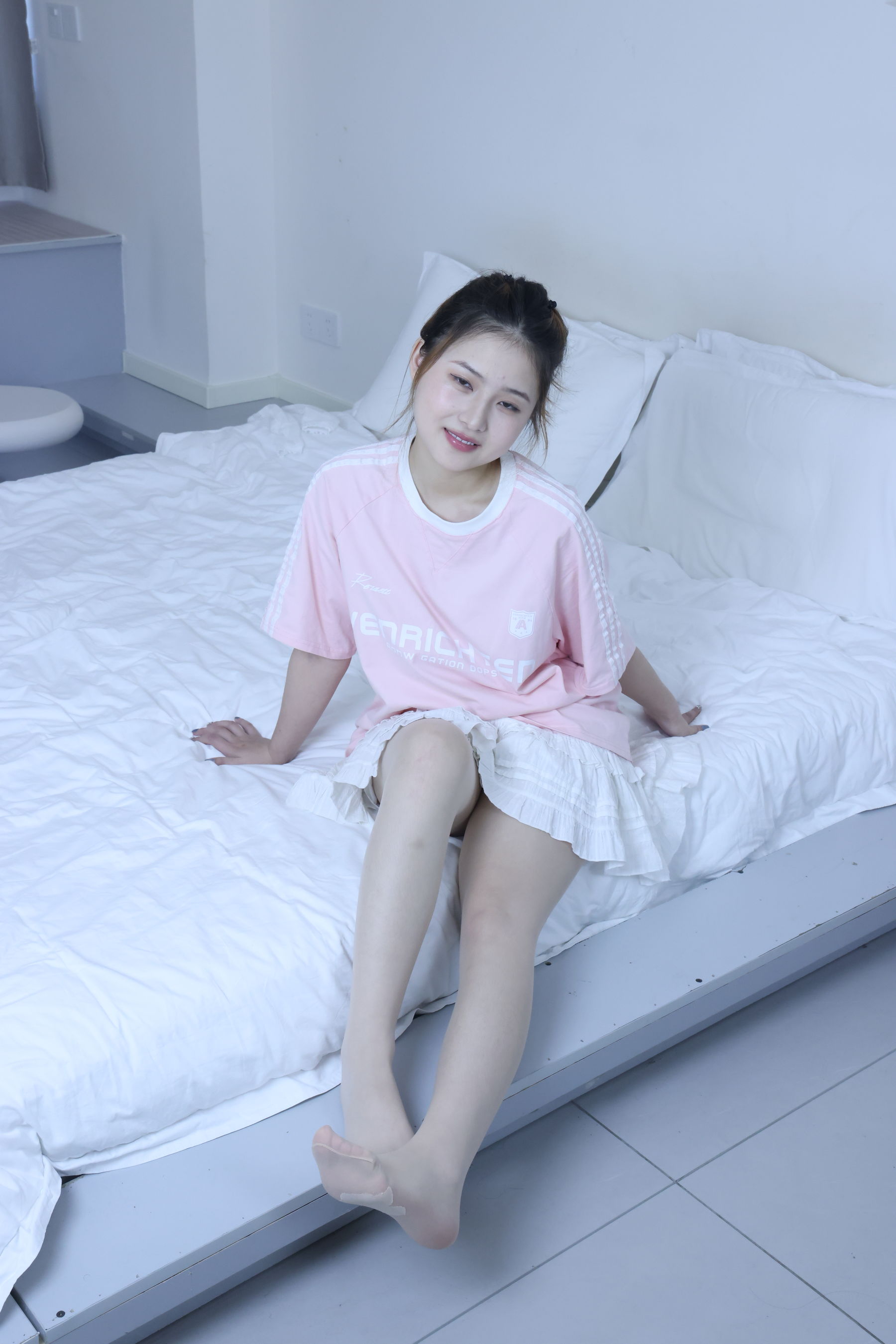 绮梦摄影 2024.09.05 No.017 露露 珍藏无修无水印版/(1150P)