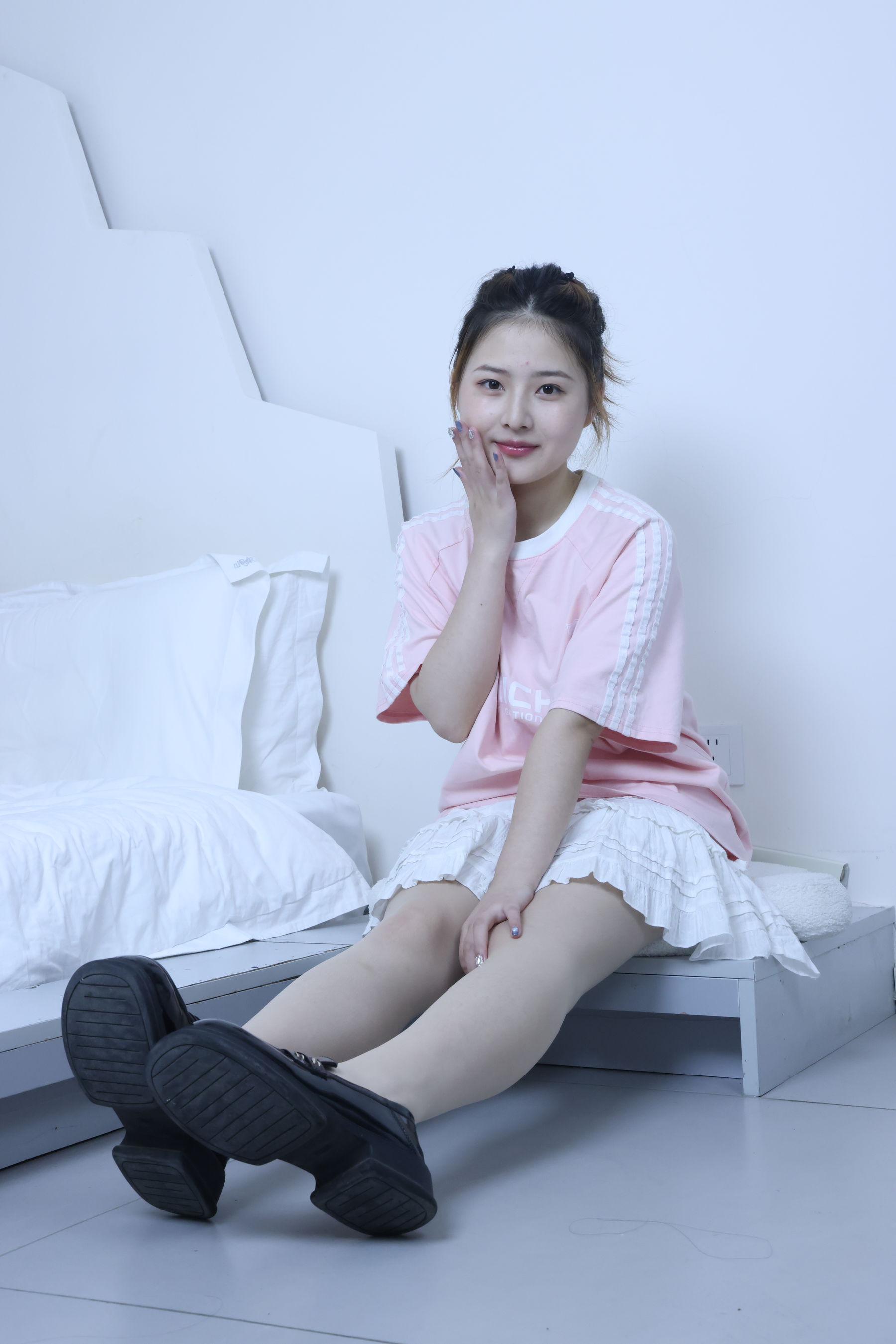 绮梦摄影 2024.09.05 No.017 露露 珍藏无修无水印版/(1150P)