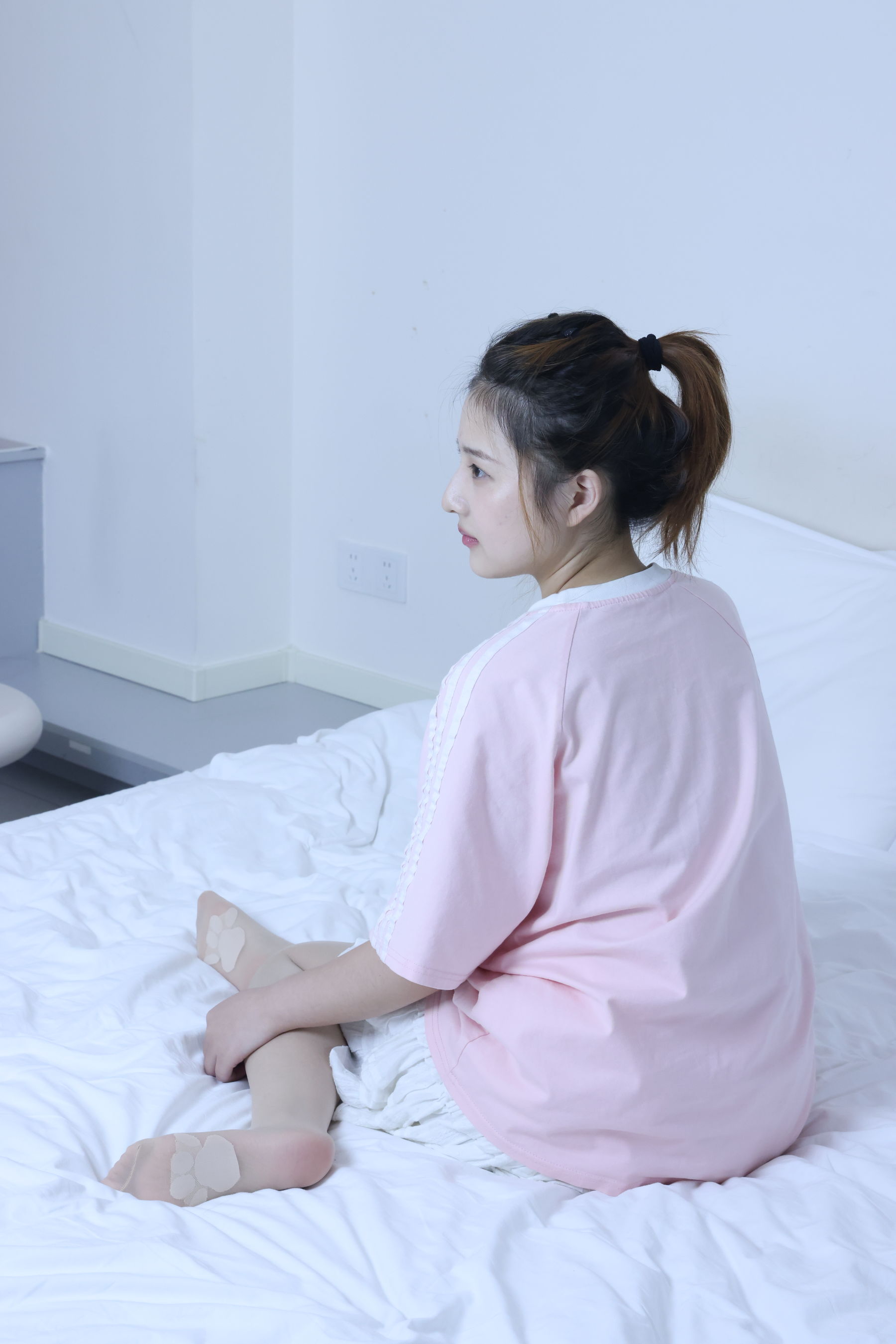 绮梦摄影 2024.09.05 No.017 露露 珍藏无修无水印版/(1150P)