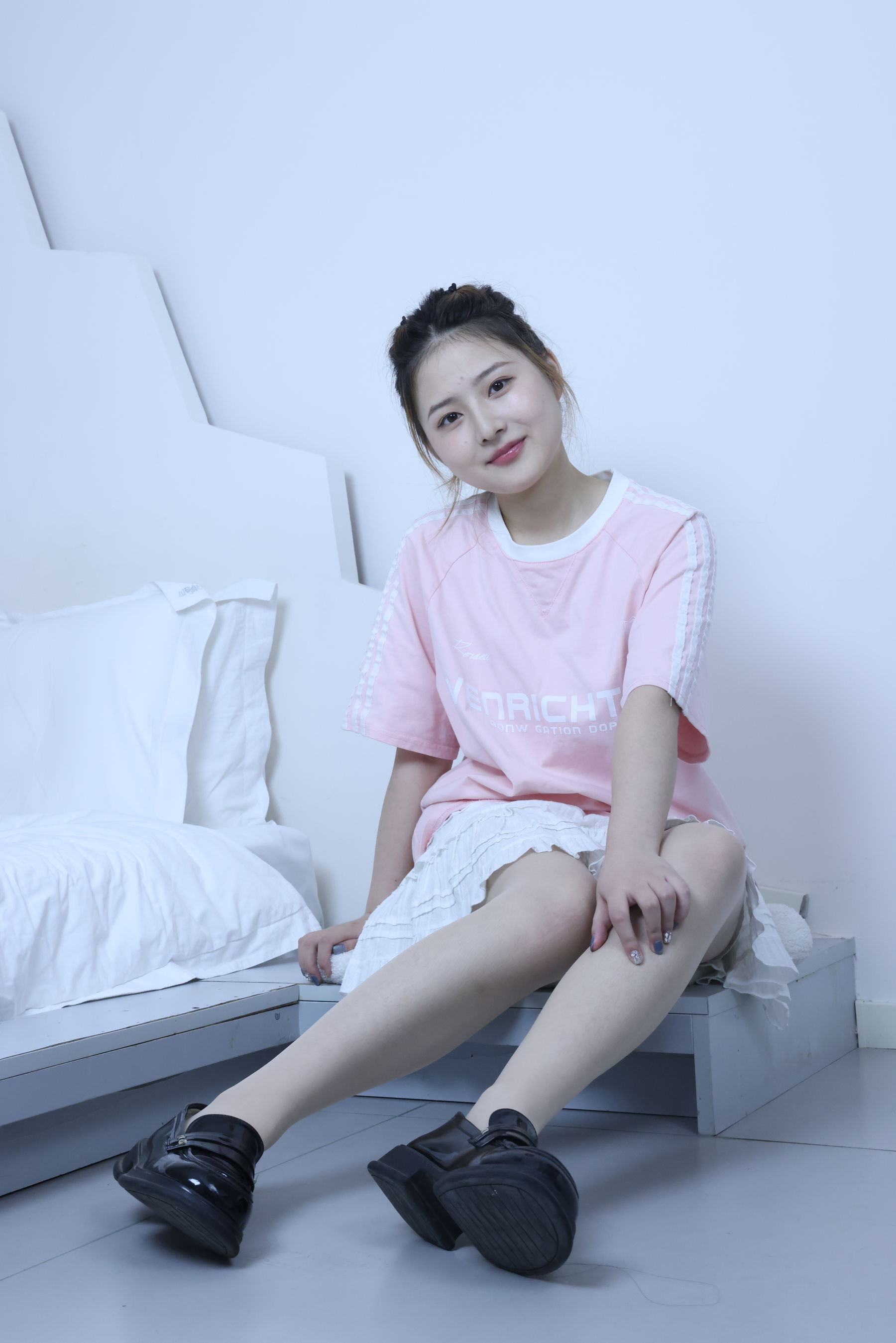 绮梦摄影 2024.09.05 No.017 露露 珍藏无修无水印版/(1150P)