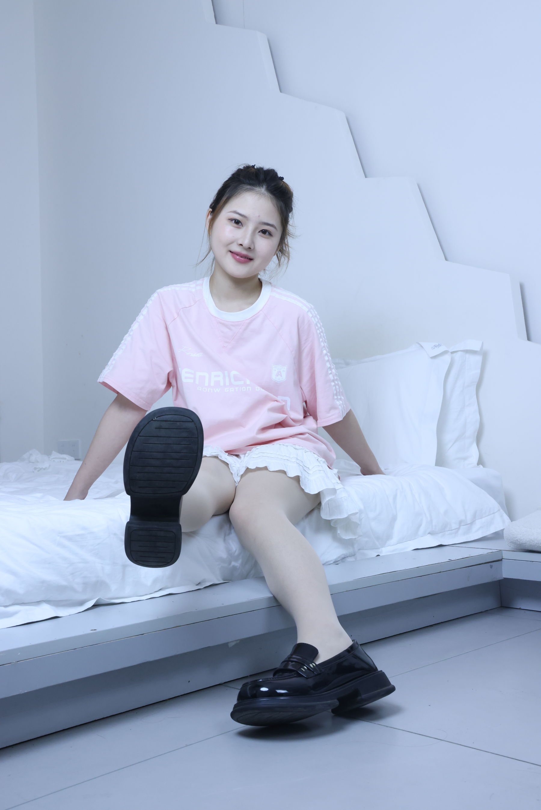 绮梦摄影 2024.09.05 No.017 露露 珍藏无修无水印版/(1150P)