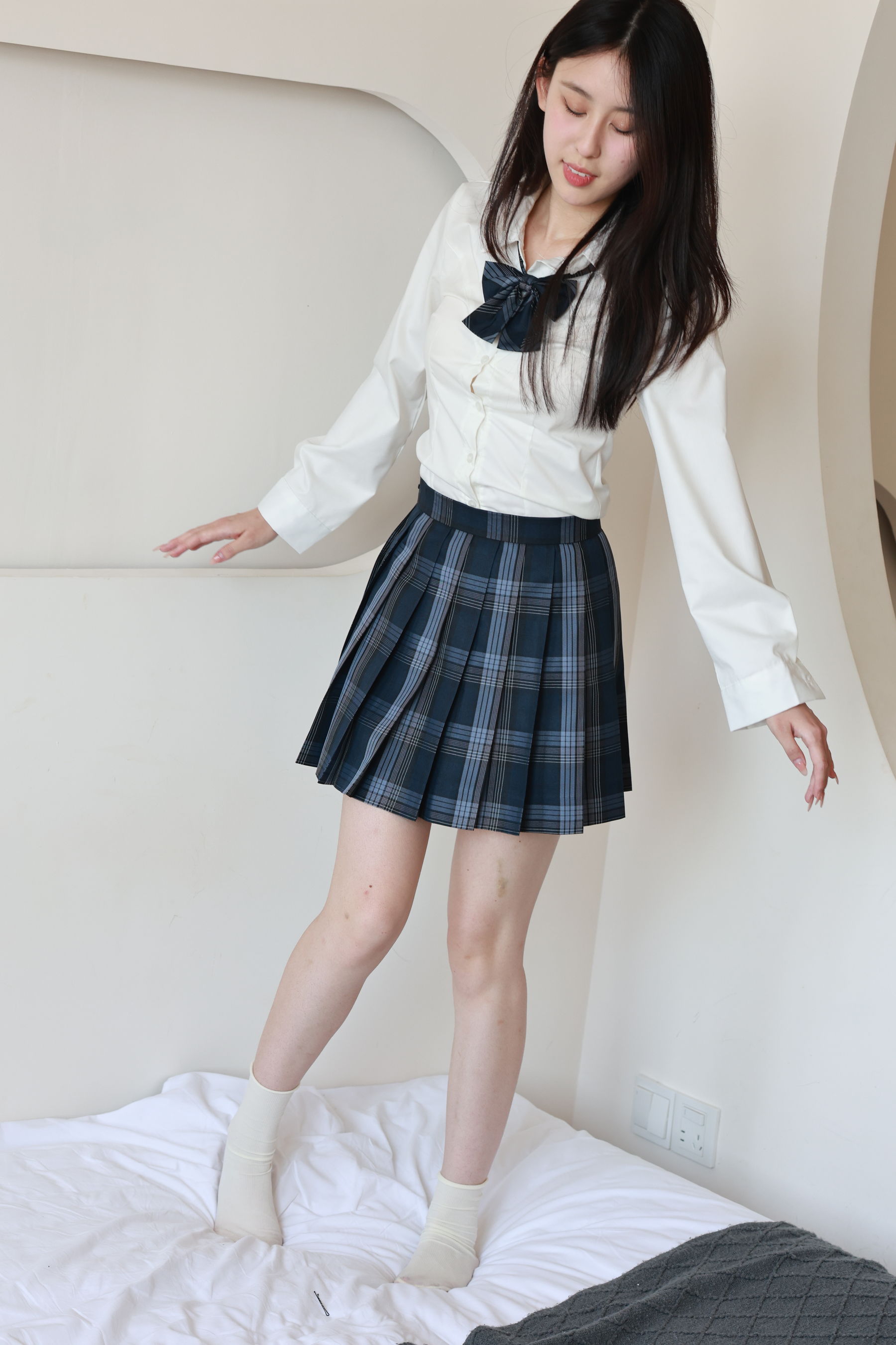 绮梦摄影 2024.09.06 No.018 yaya 珍藏无修无水印版/(677P)