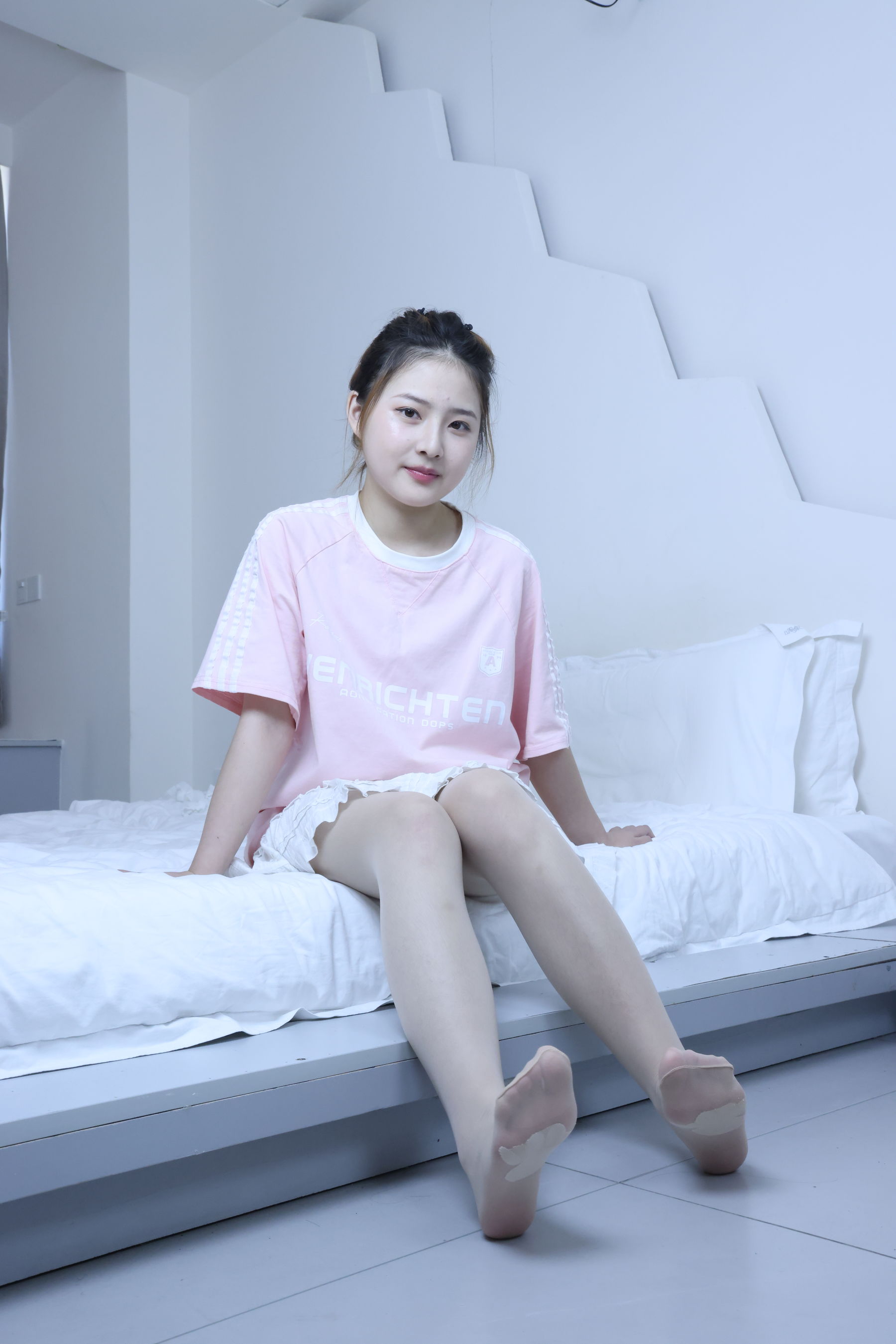 绮梦摄影 2024.09.05 No.017 露露 珍藏无修无水印版/(1150P)