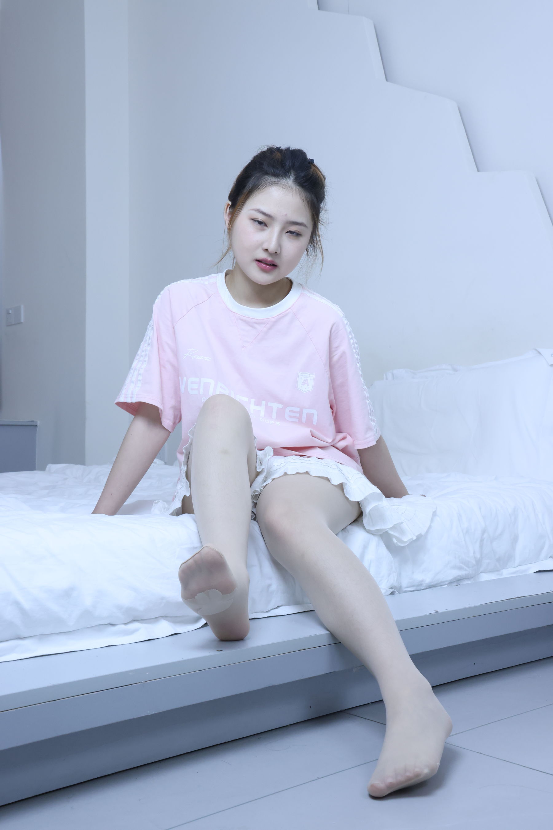 绮梦摄影 2024.09.05 No.017 露露 珍藏无修无水印版/(1150P)