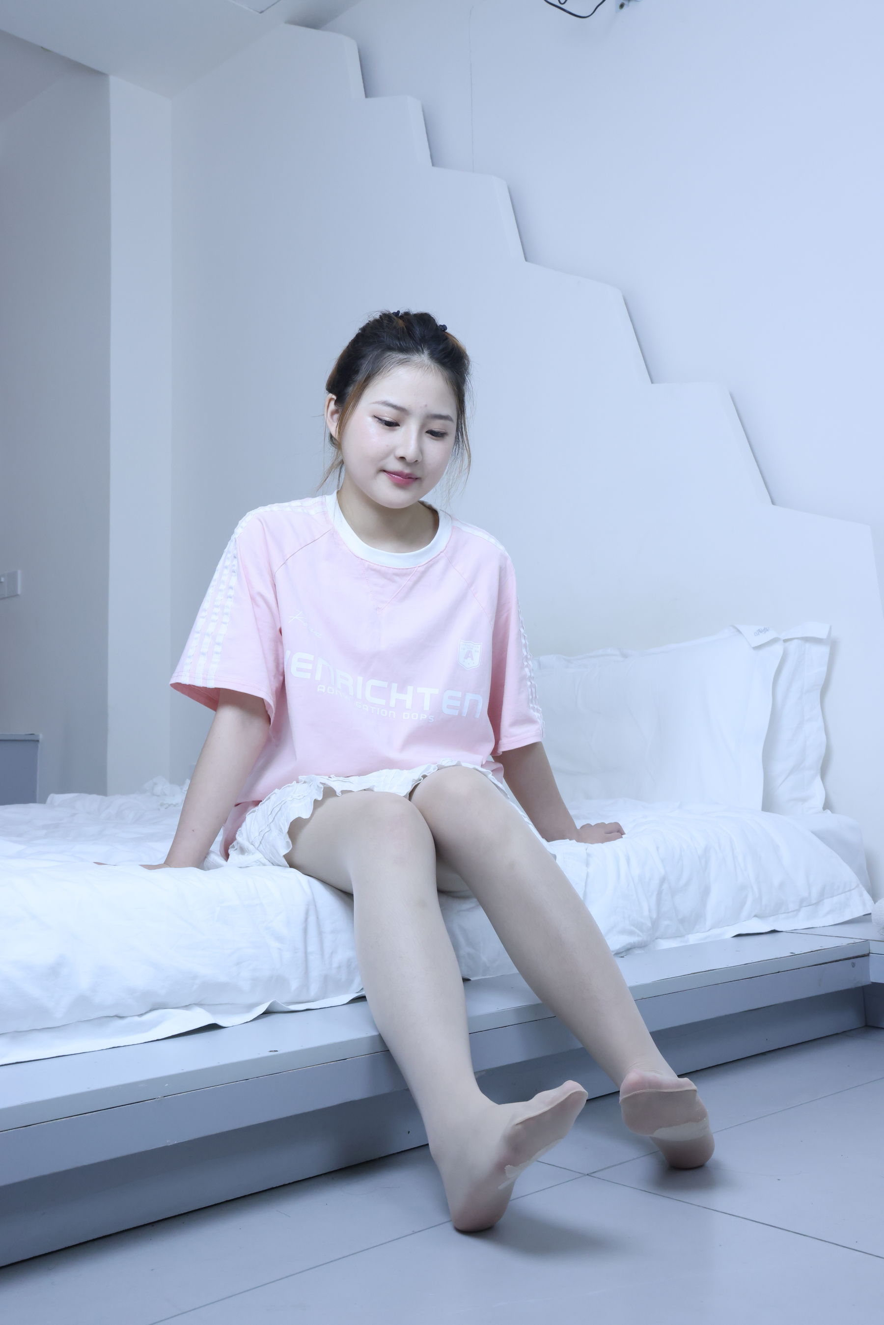 绮梦摄影 2024.09.05 No.017 露露 珍藏无修无水印版/(1150P)