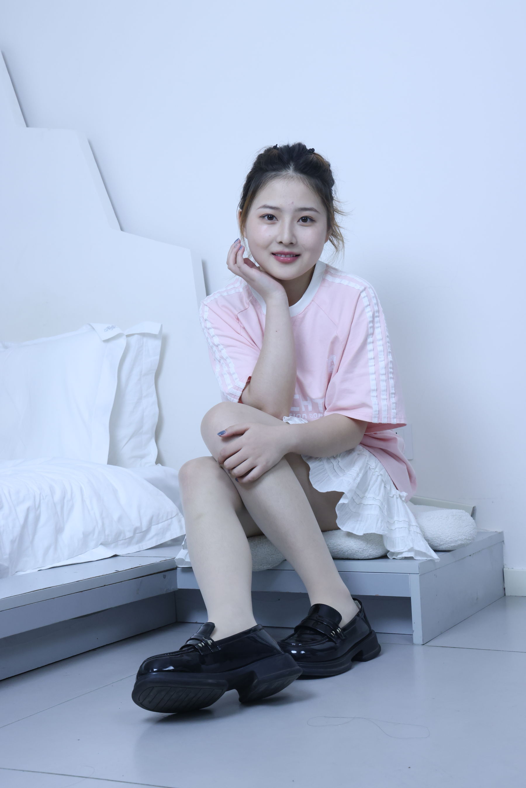 绮梦摄影 2024.09.05 No.017 露露 珍藏无修无水印版/(1150P)