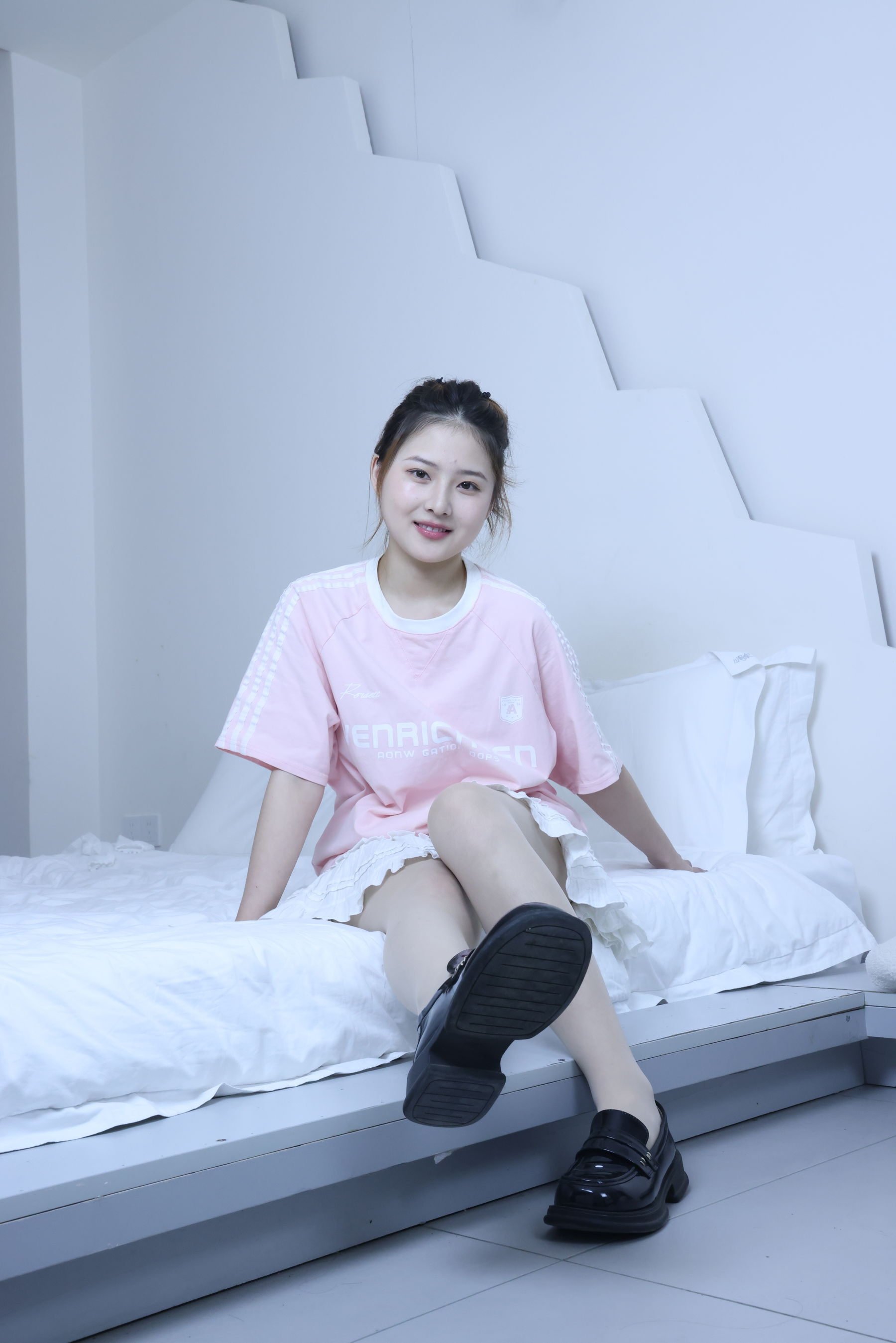 绮梦摄影 2024.09.05 No.017 露露 珍藏无修无水印版/(1150P)