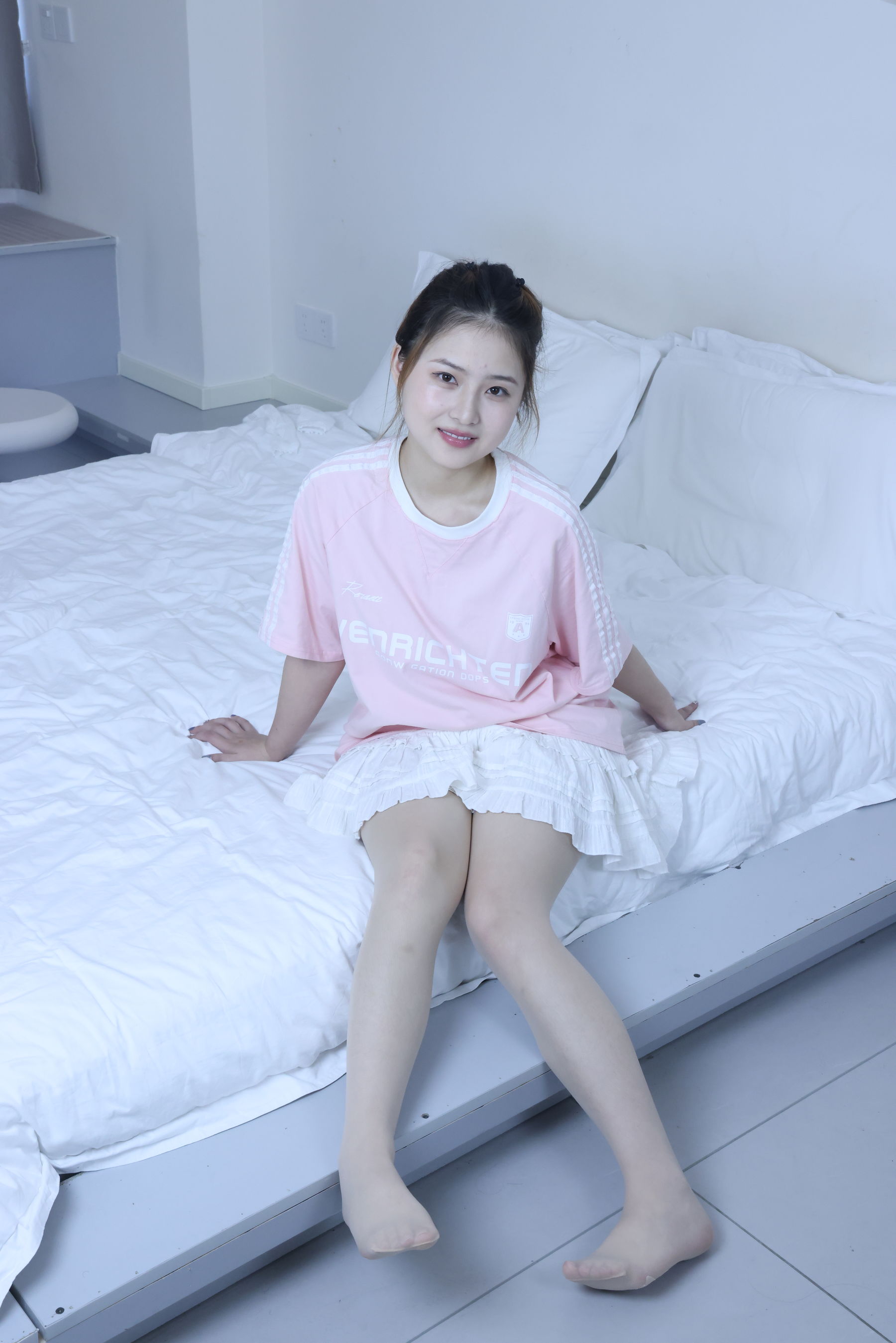 绮梦摄影 2024.09.05 No.017 露露 珍藏无修无水印版/(1150P)