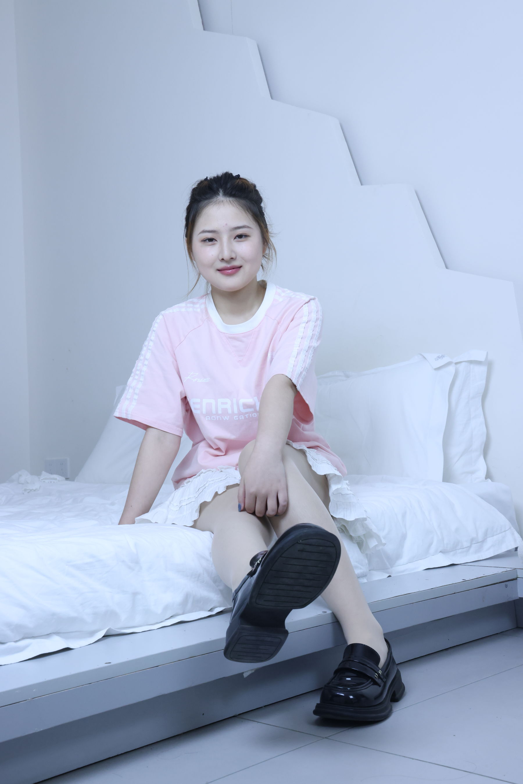 绮梦摄影 2024.09.05 No.017 露露 珍藏无修无水印版/(1150P)