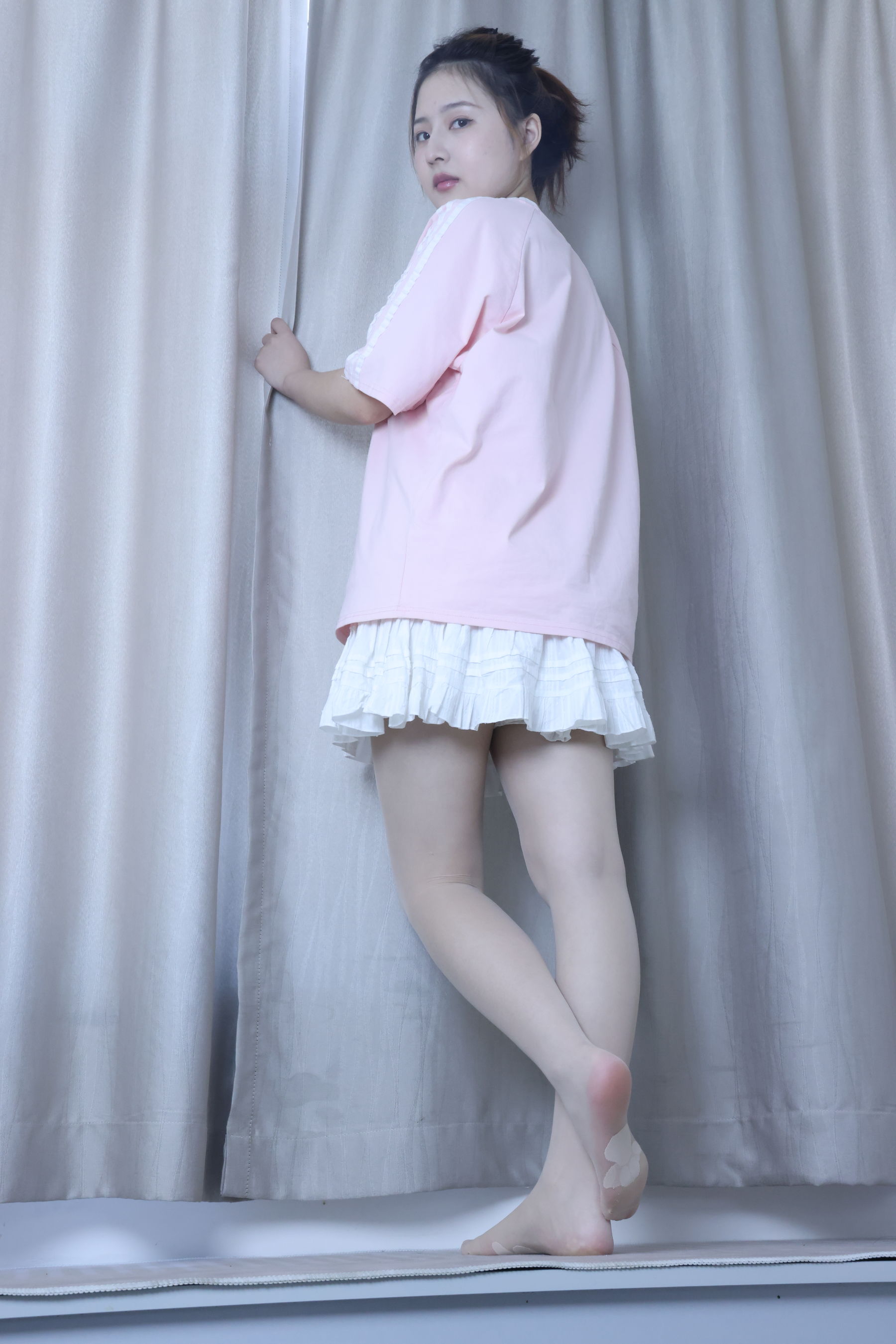 绮梦摄影 2024.09.05 No.017 露露 珍藏无修无水印版/(1150P)