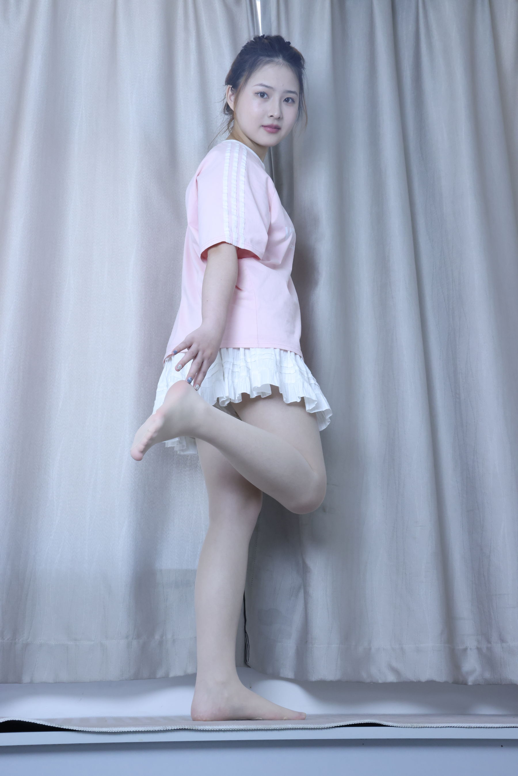 绮梦摄影 2024.09.05 No.017 露露 珍藏无修无水印版/(1150P)