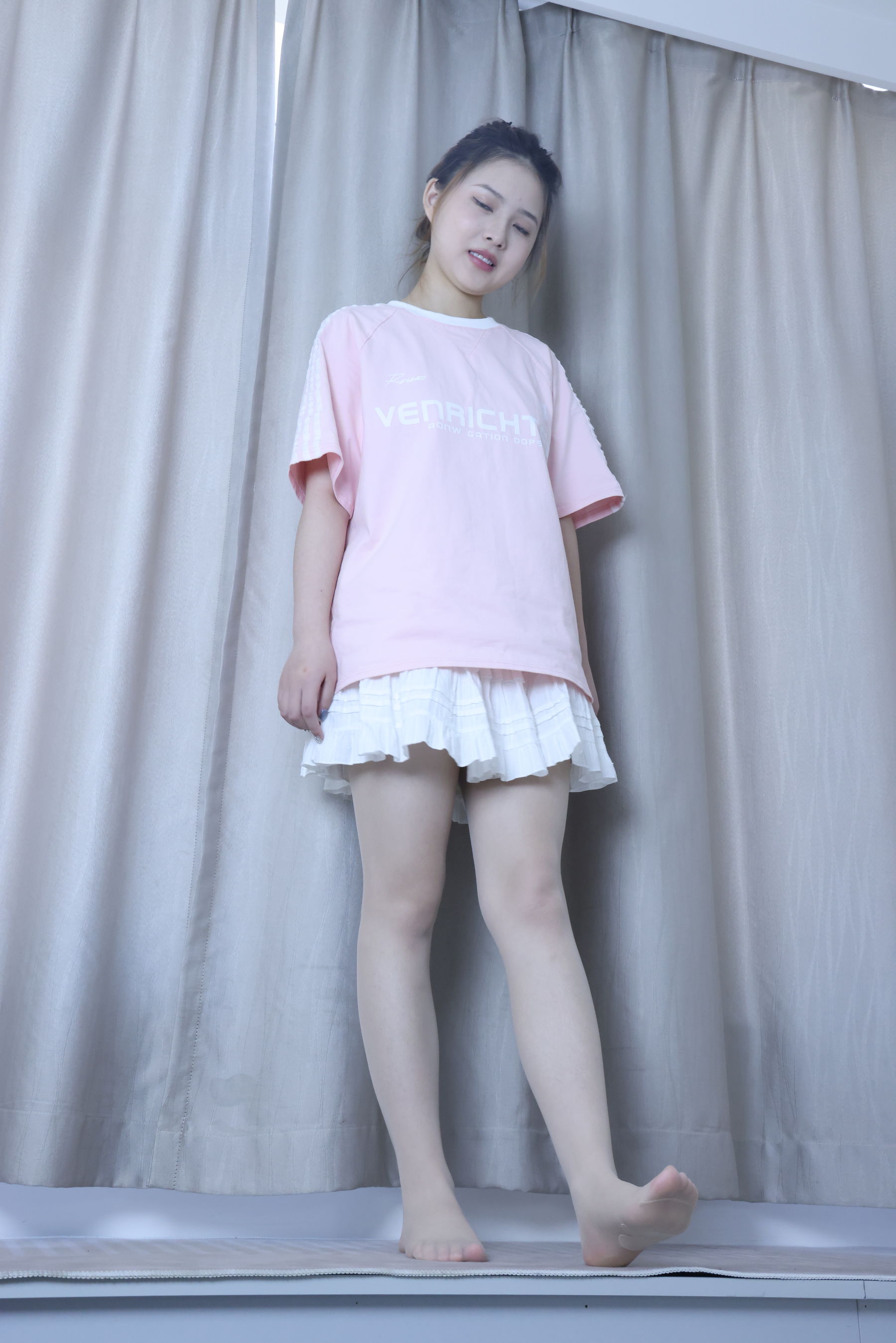 绮梦摄影 2024.09.05 No.017 露露 珍藏无修无水印版/(1150P)