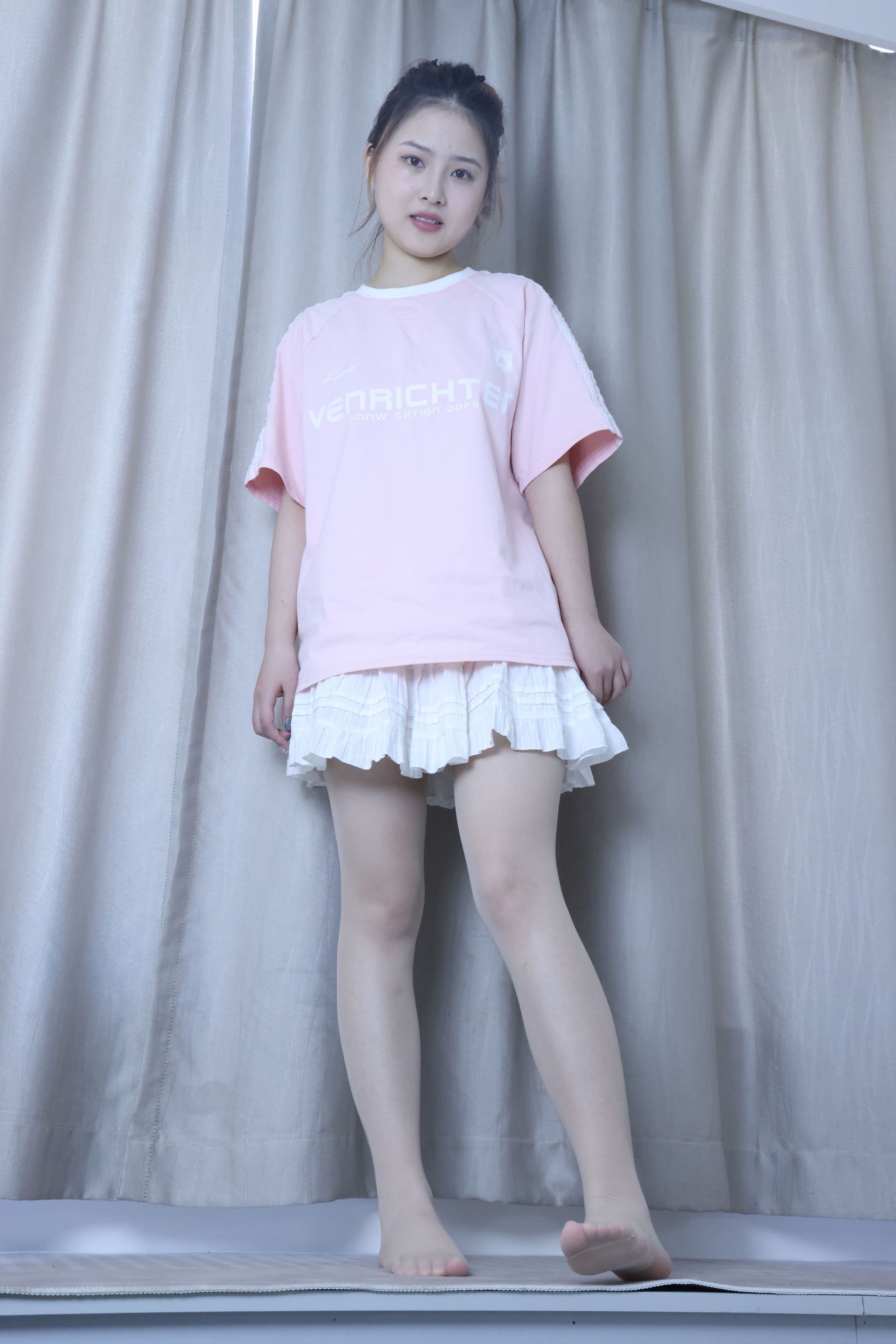 绮梦摄影 2024.09.05 No.017 露露 珍藏无修无水印版/(1150P)