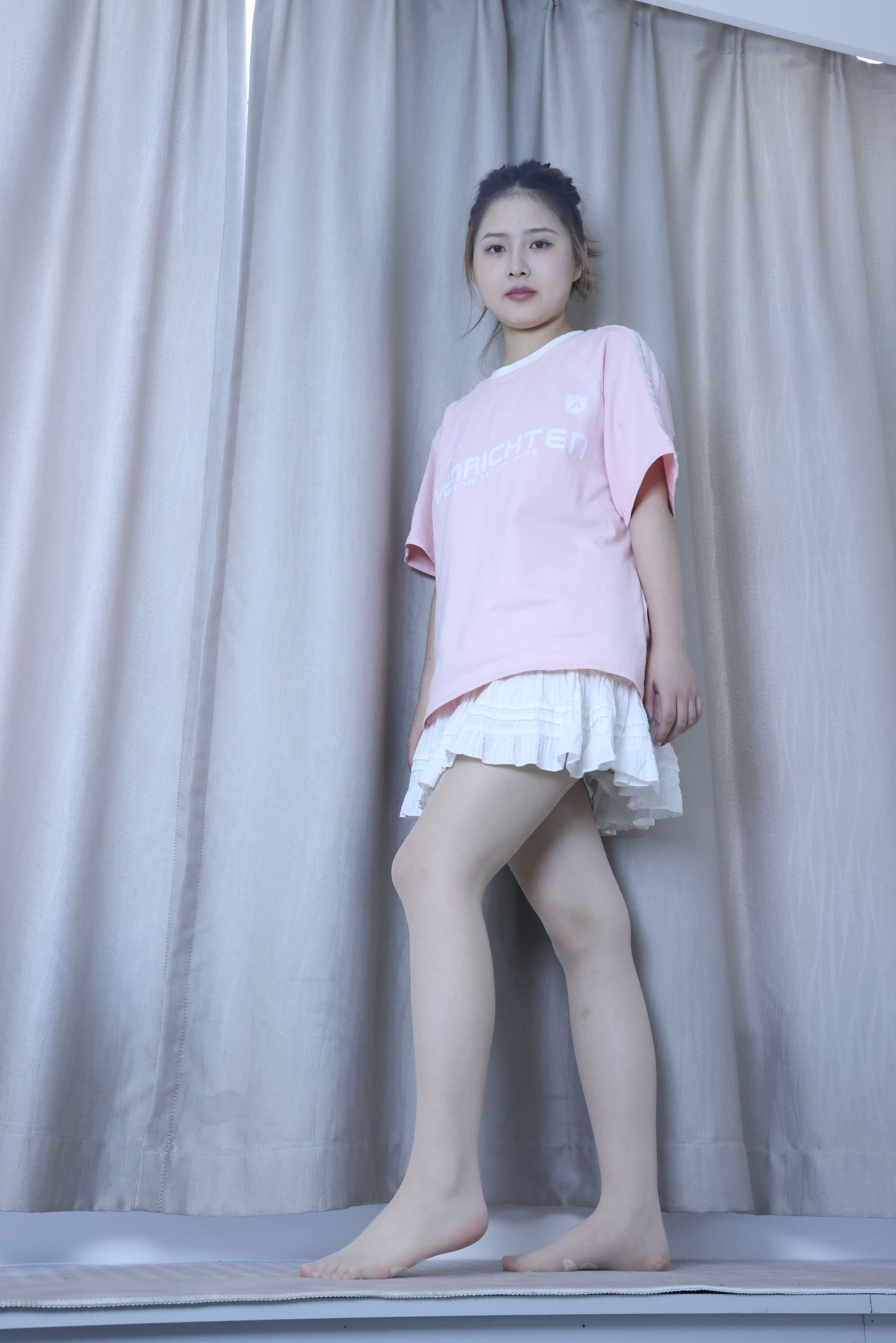 绮梦摄影 2024.09.05 No.017 露露 珍藏无修无水印版/(1150P)