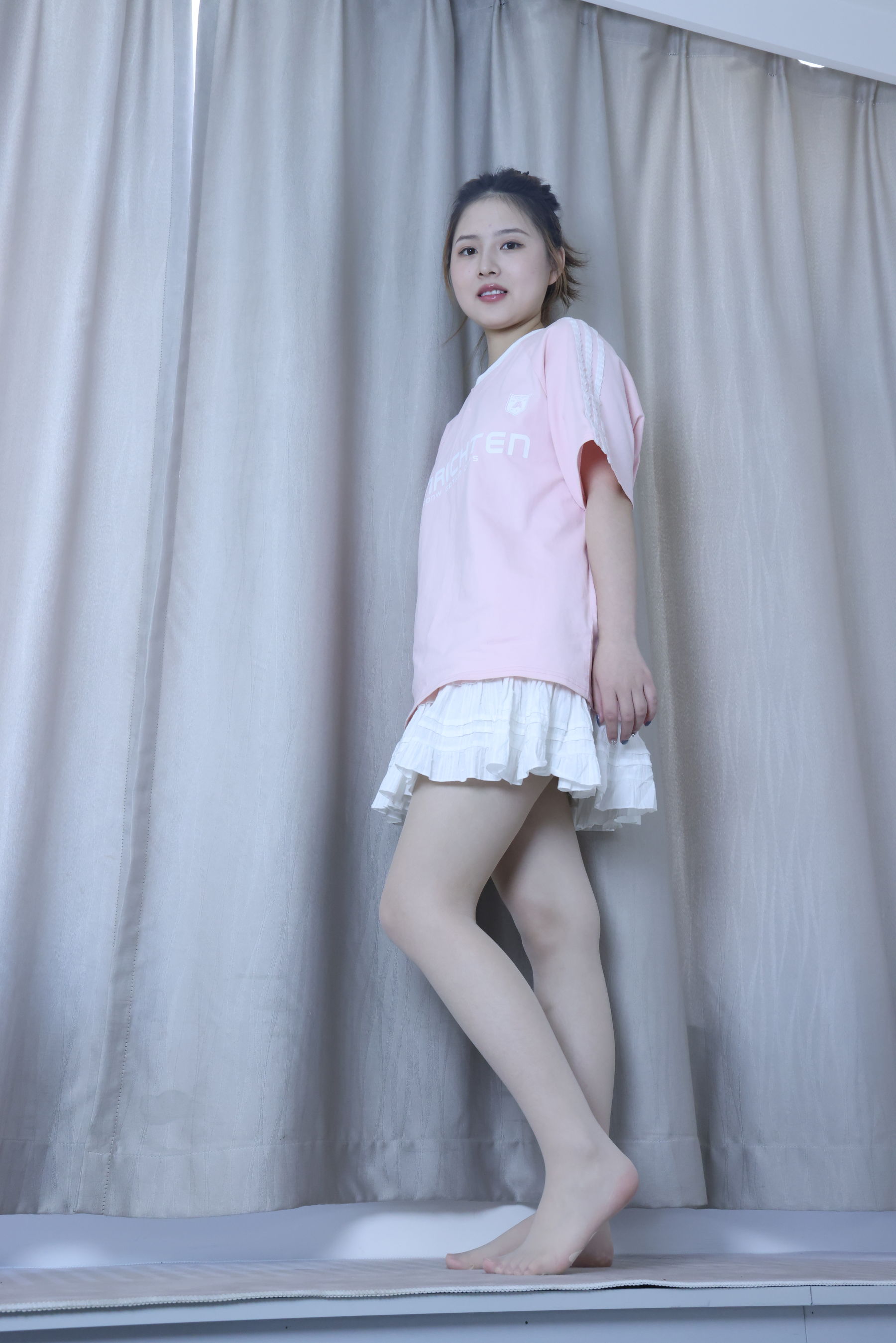 绮梦摄影 2024.09.05 No.017 露露 珍藏无修无水印版/(1150P)