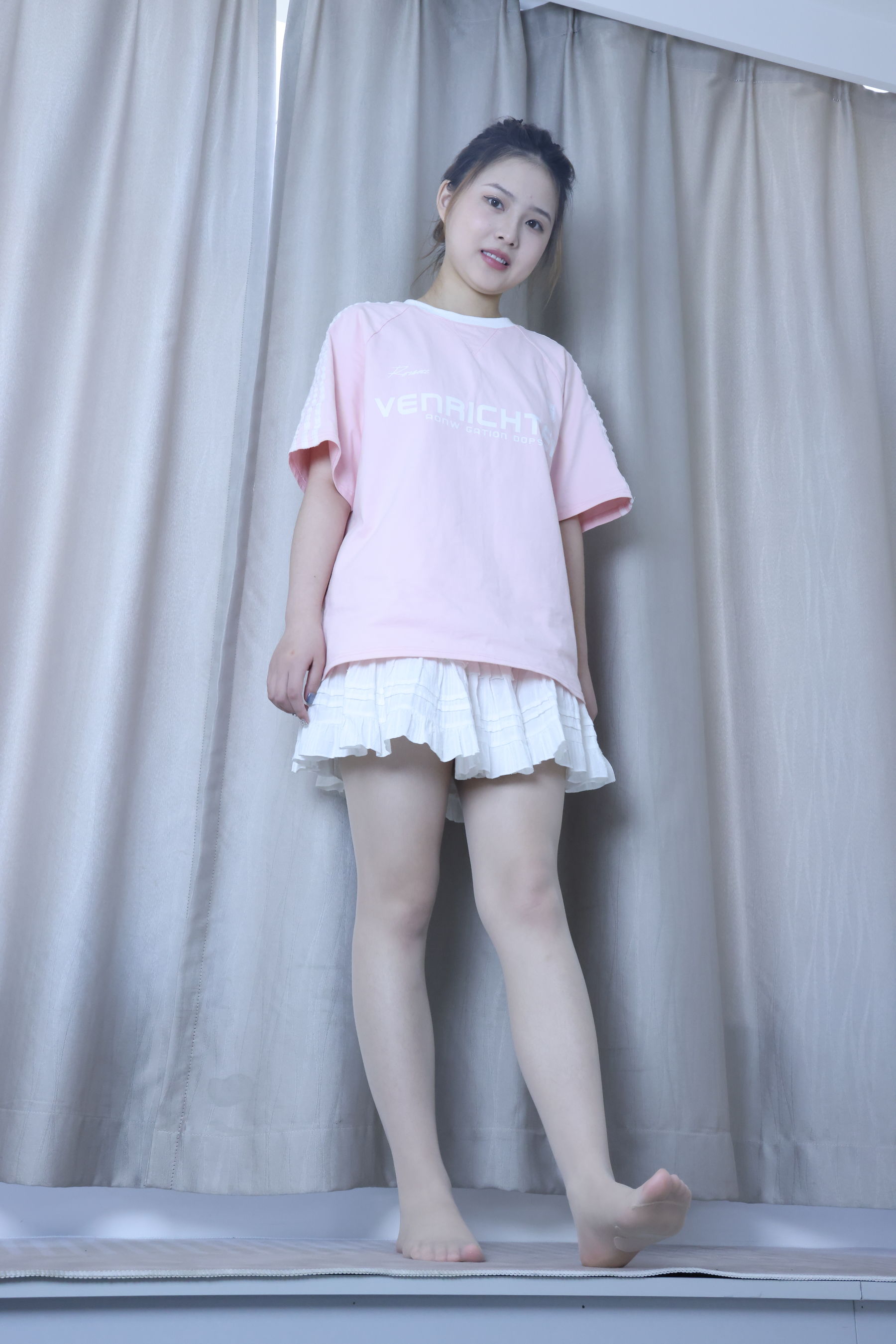 绮梦摄影 2024.09.05 No.017 露露 珍藏无修无水印版/(1150P)