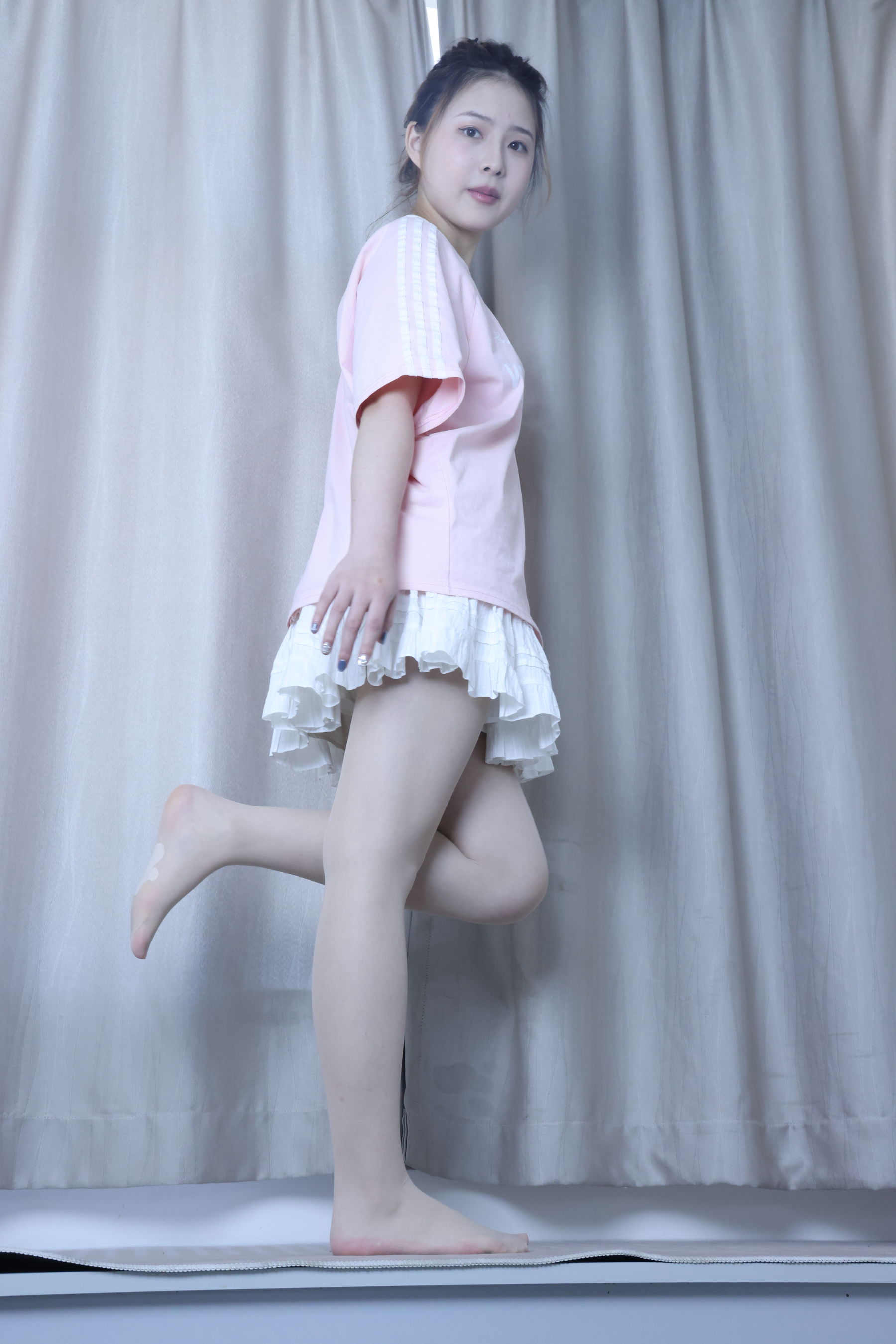 绮梦摄影 2024.09.05 No.017 露露 珍藏无修无水印版/(1150P)