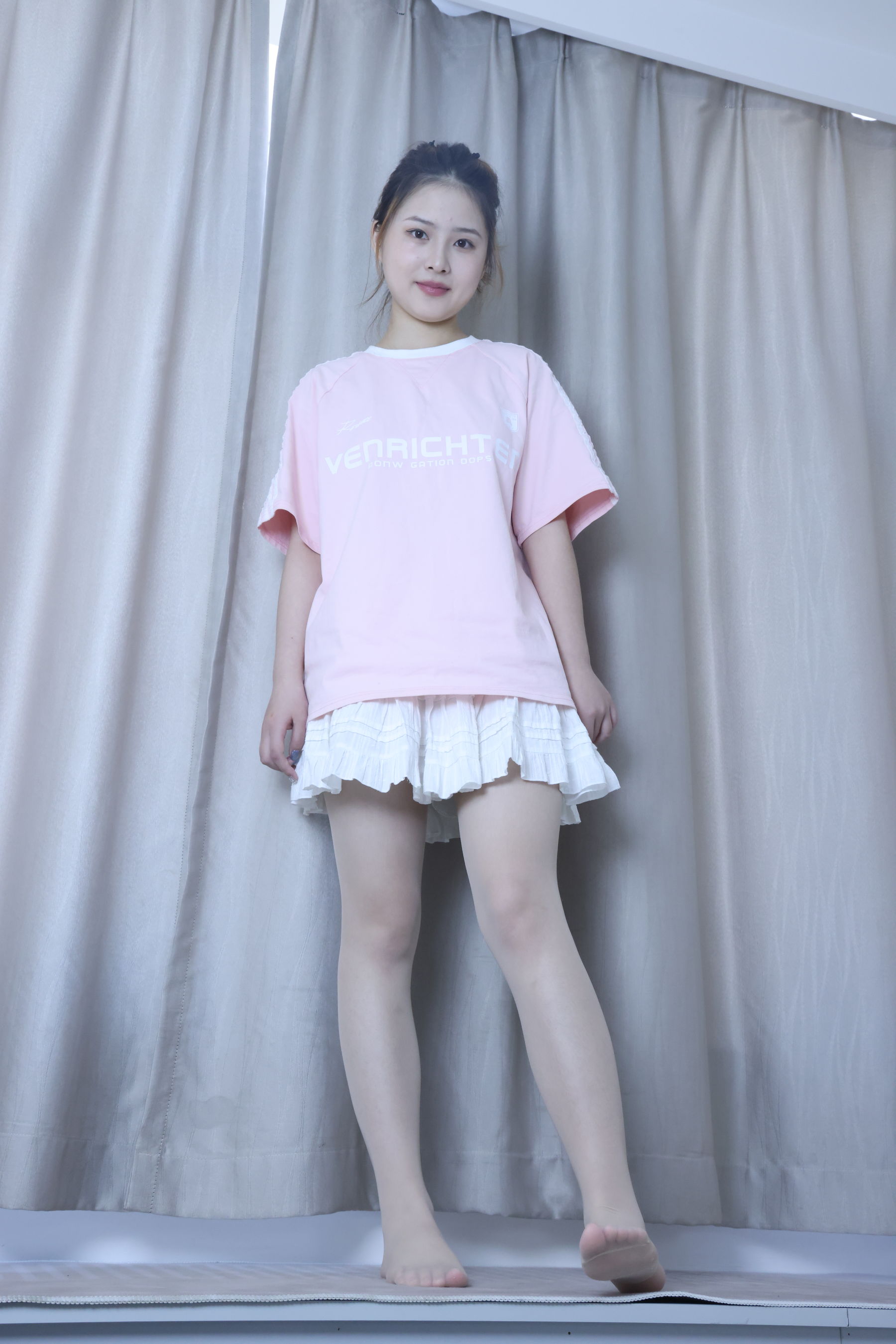 绮梦摄影 2024.09.05 No.017 露露 珍藏无修无水印版/(1150P)