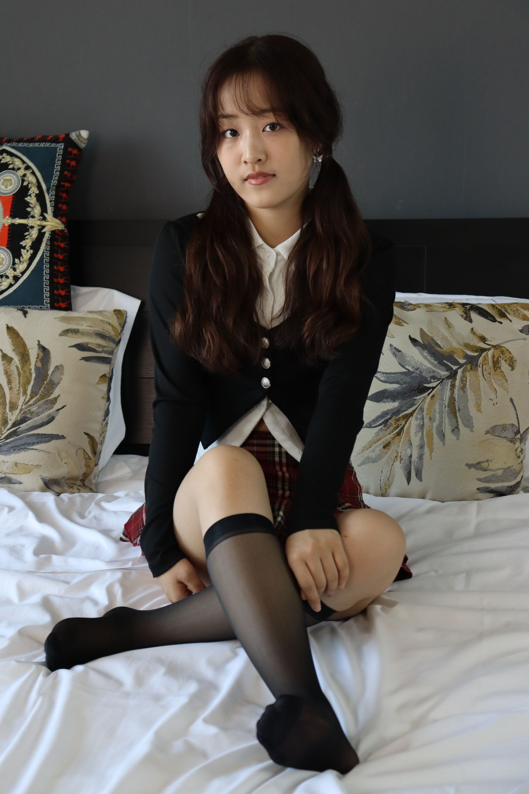 绮梦摄影 2024.08.23 No.004 以凡 珍藏无修无水印版/(313P)