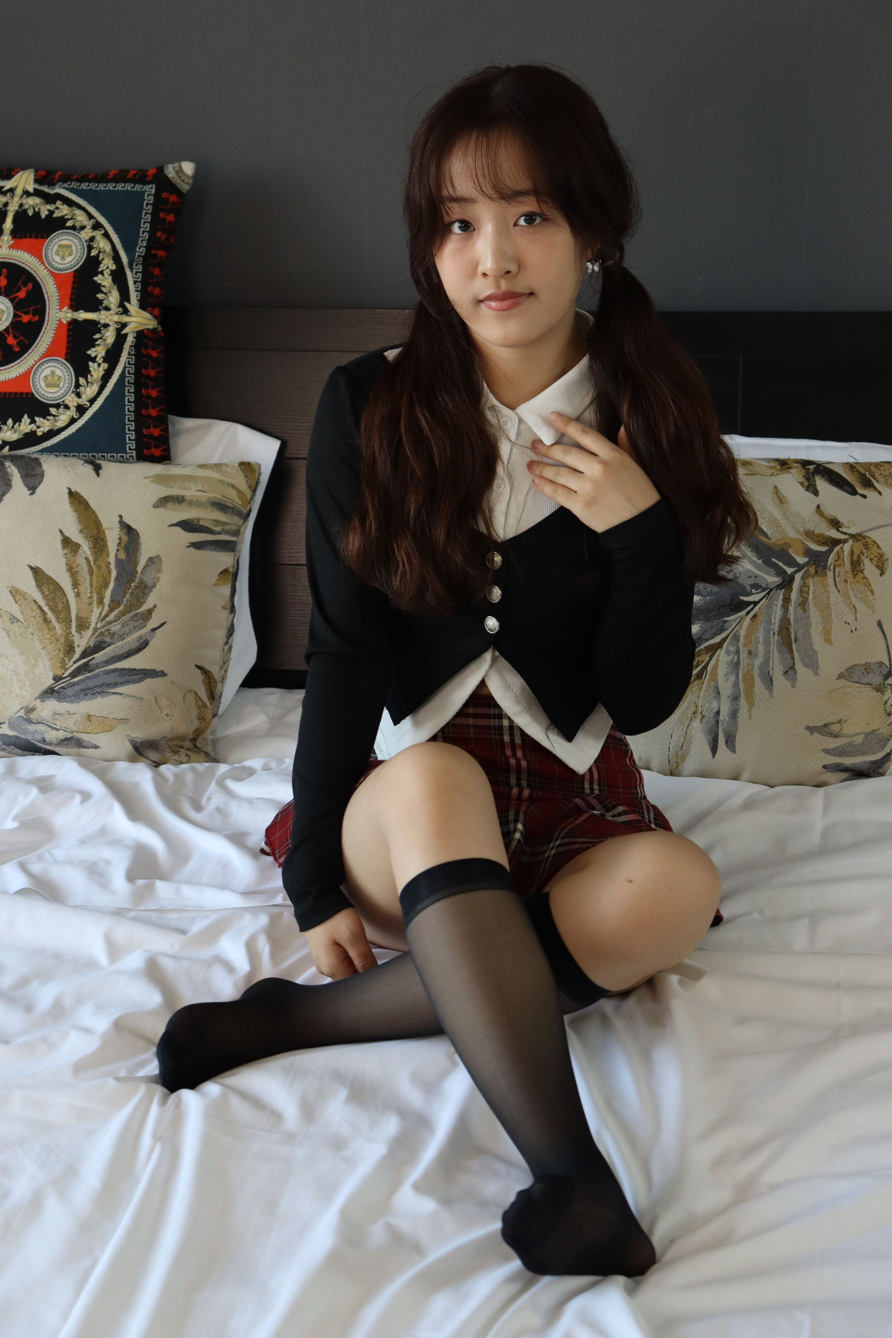 绮梦摄影 2024.08.23 No.004 以凡 珍藏无修无水印版/(313P)