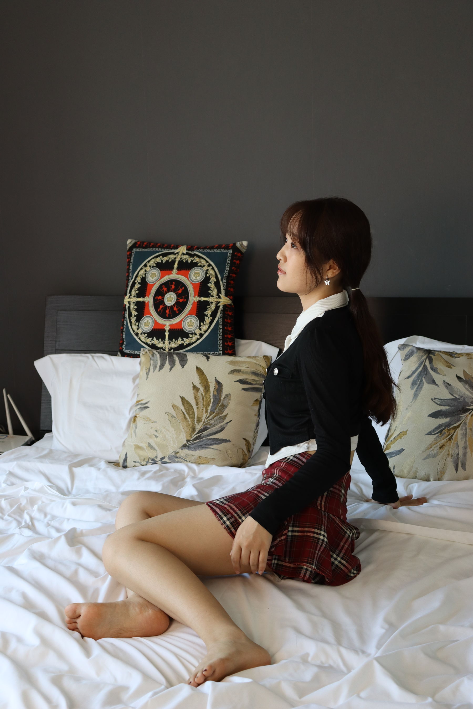 绮梦摄影 2024.08.23 No.004 以凡 珍藏无修无水印版/(313P)