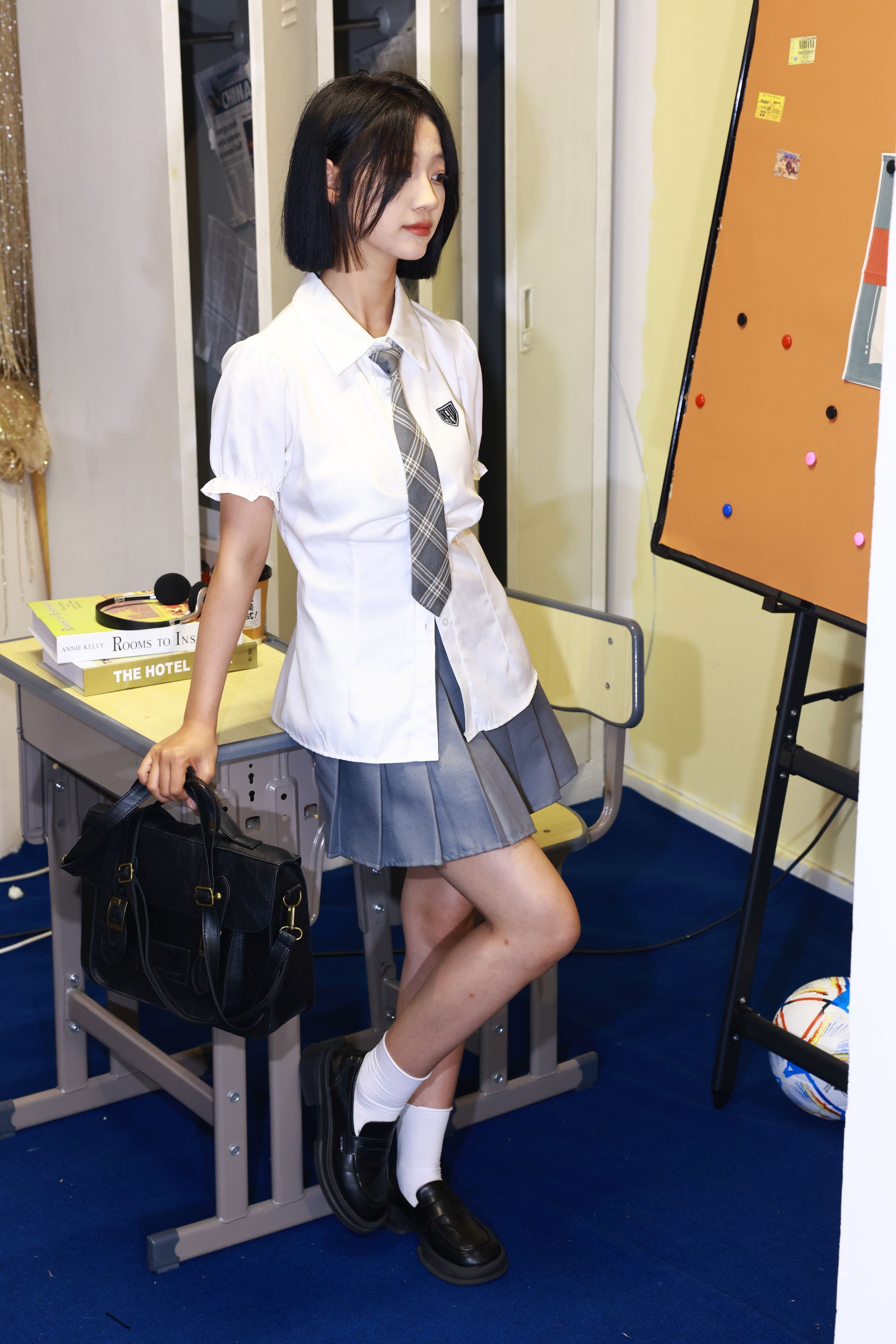 绮梦摄影 2024.08.29 No.010 Light 珍藏无修无水印版/(368P)