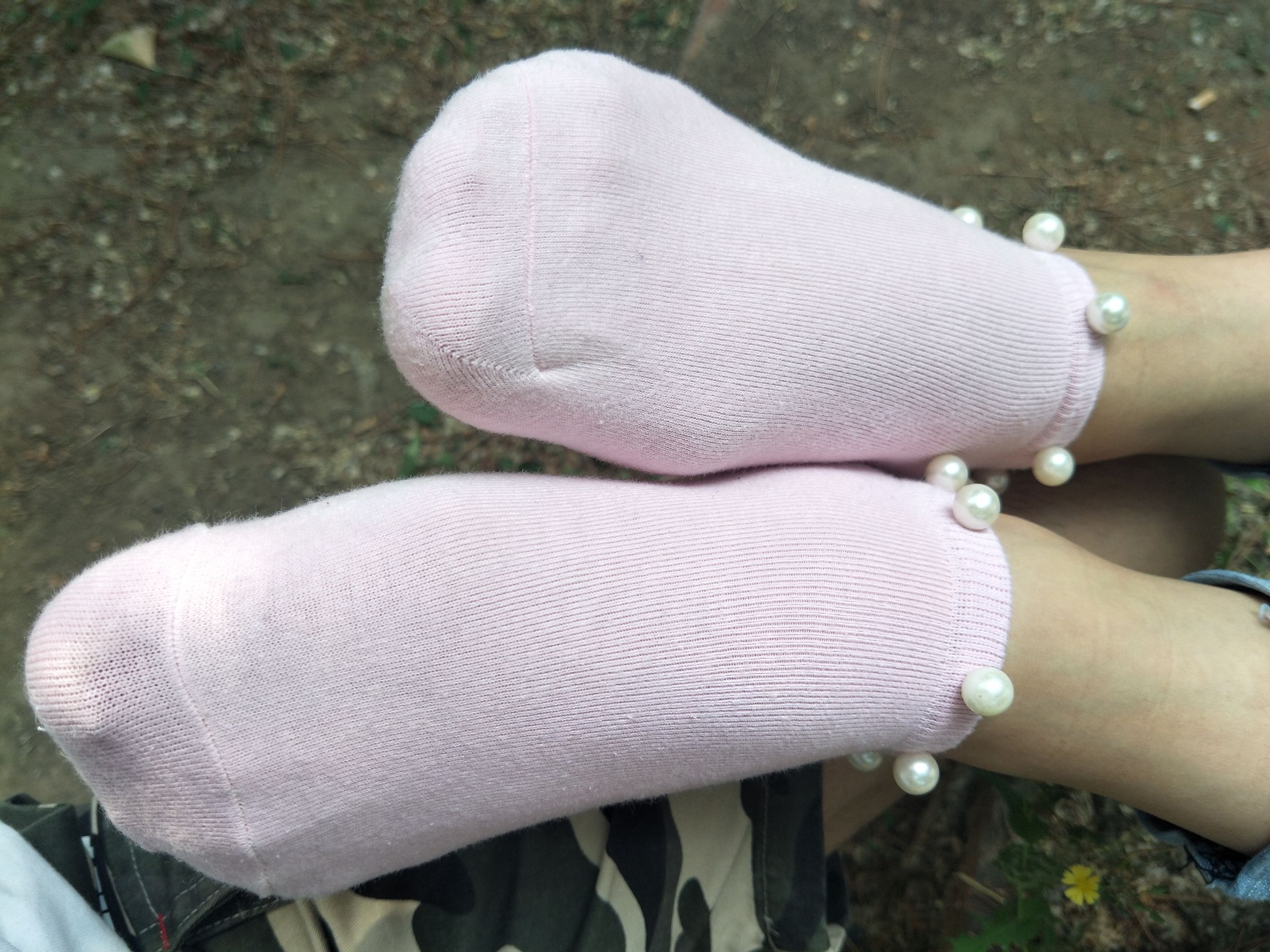 紧身堂妹约出换网袜/(234P)