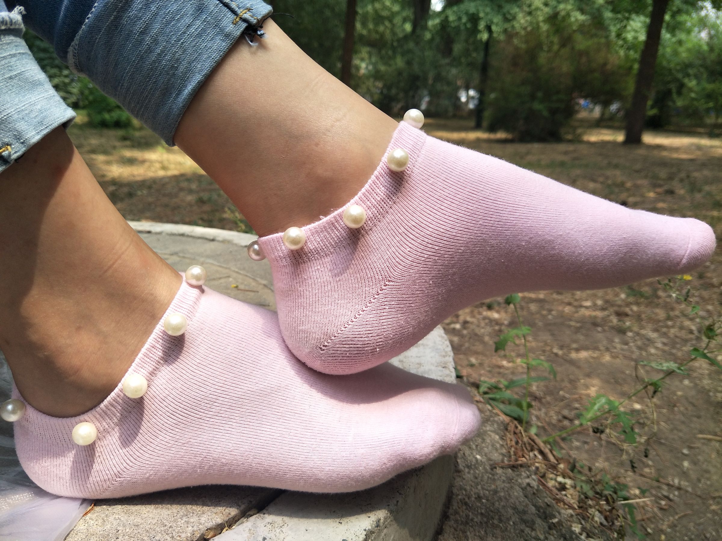 紧身堂妹约出换网袜/(234P)