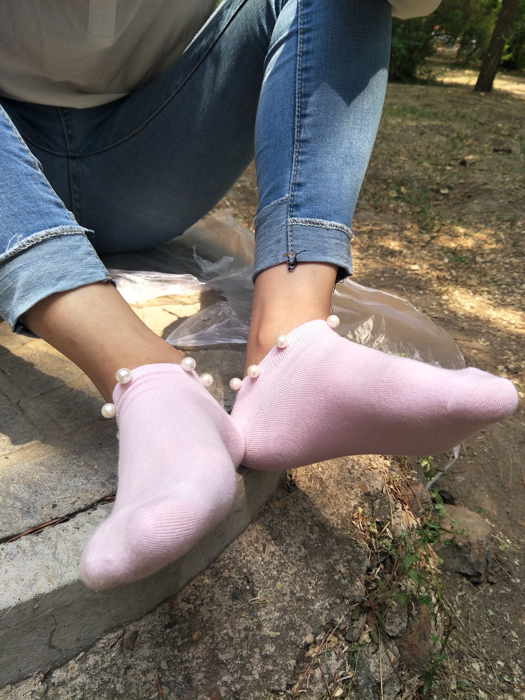 紧身堂妹约出换网袜/(234P)