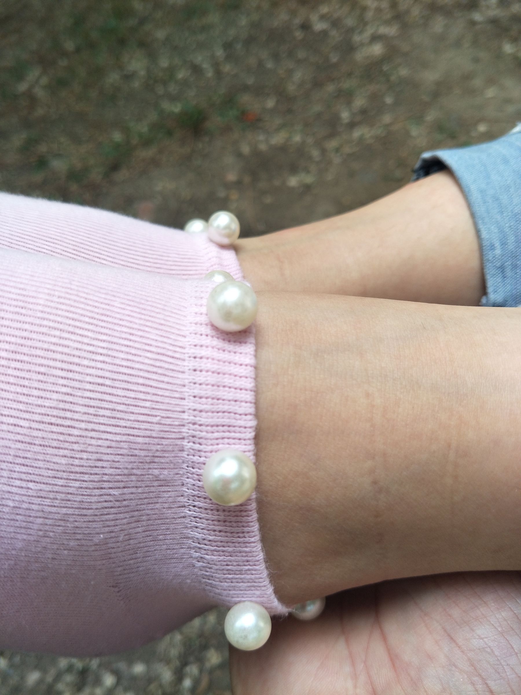 紧身堂妹约出换网袜/(234P)