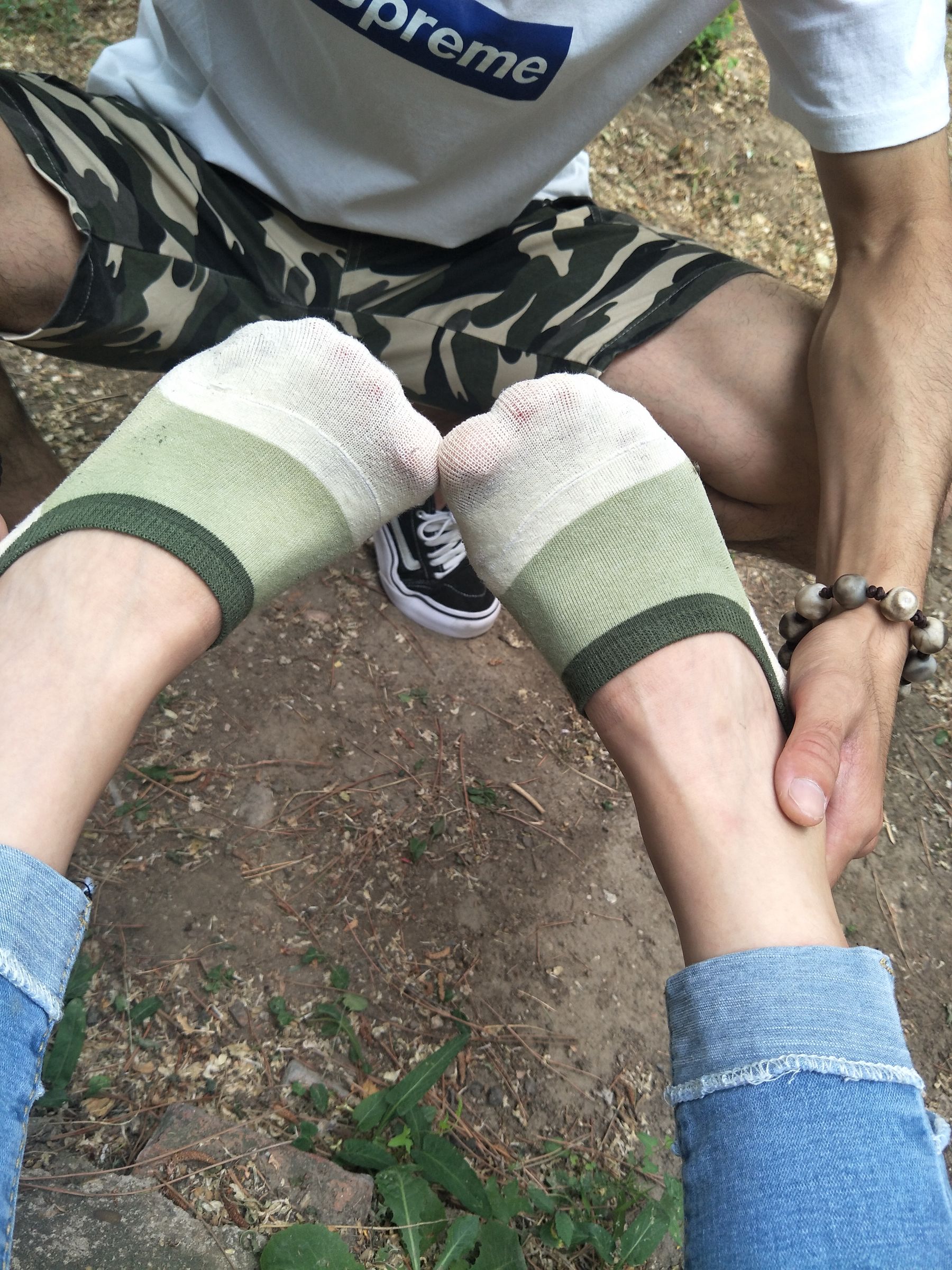 紧身堂妹约出换网袜/(234P)