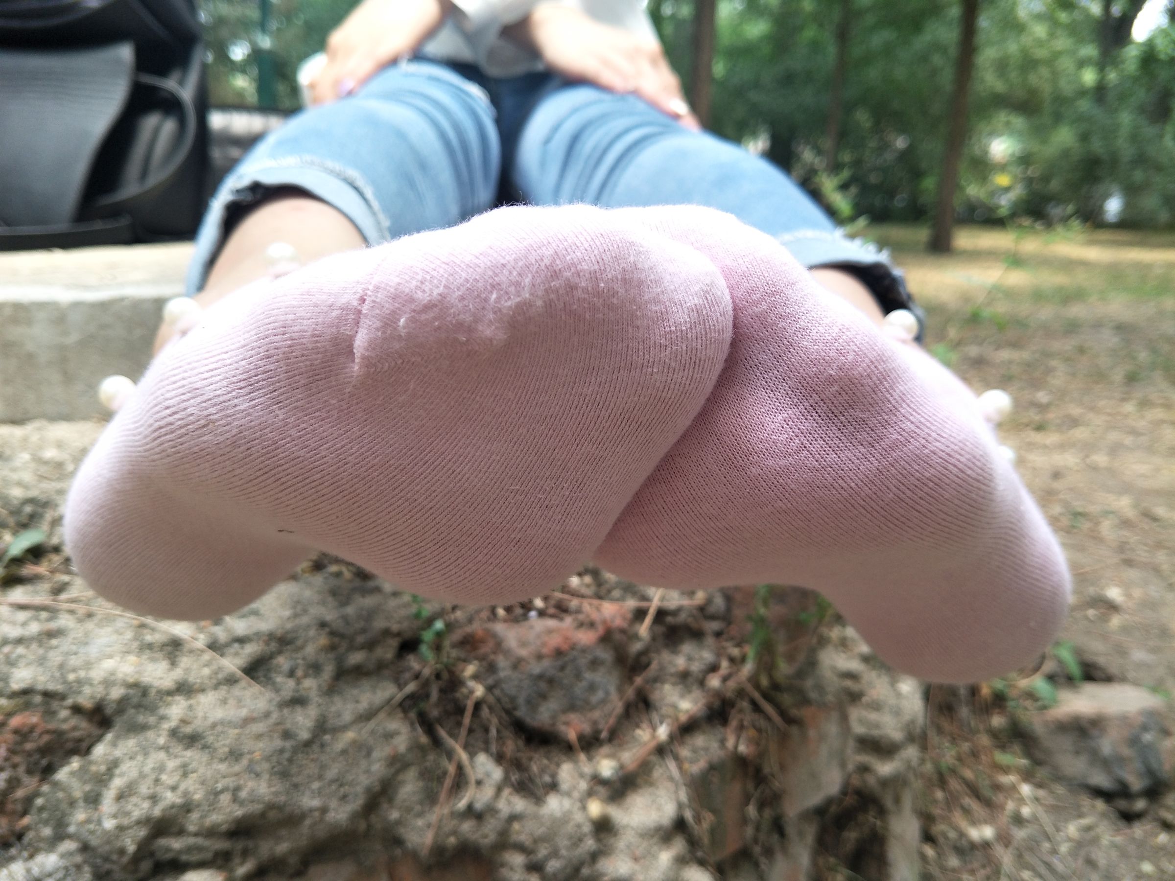 紧身堂妹约出换网袜/(234P)