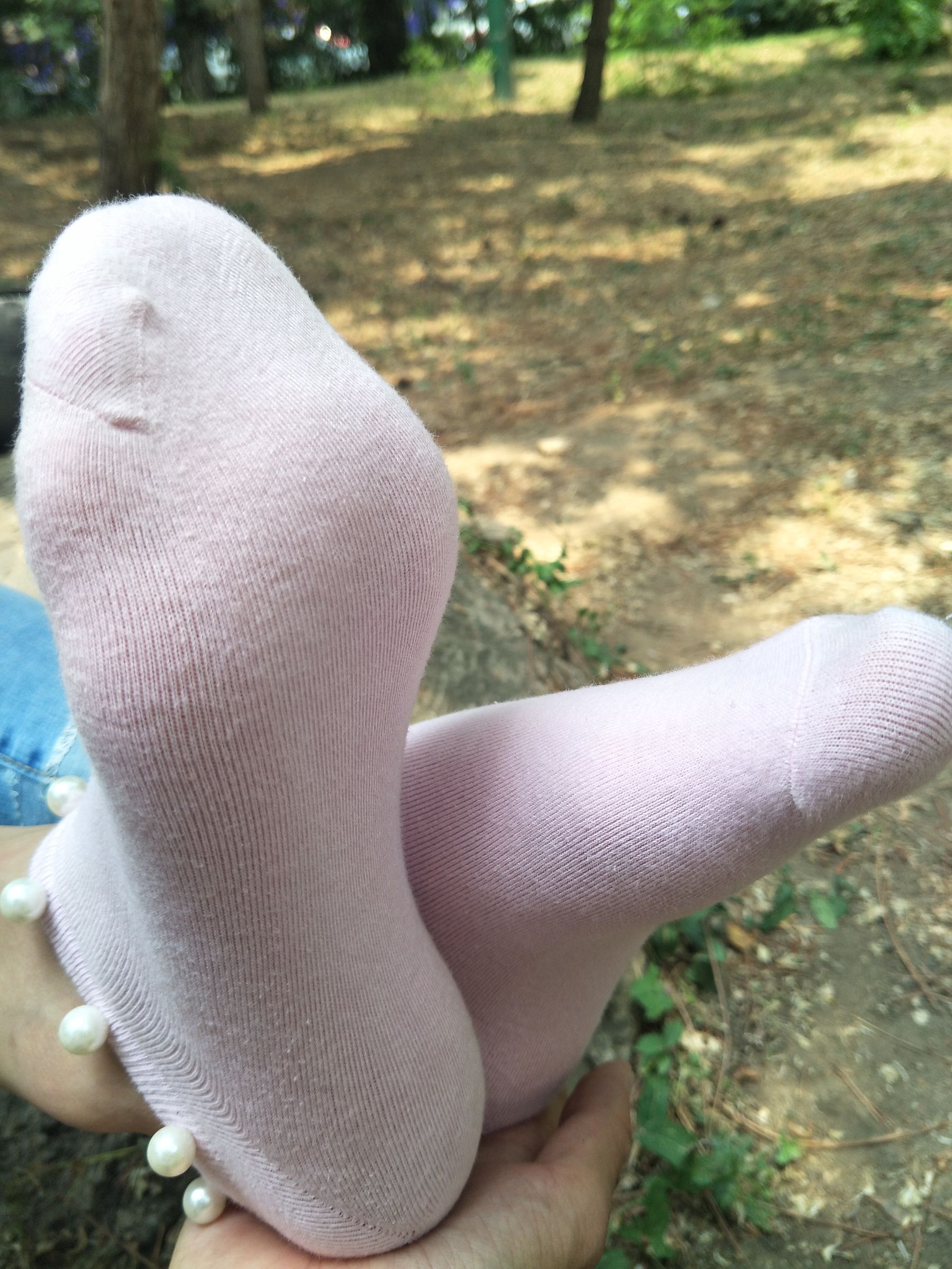 紧身堂妹约出换网袜/(234P)