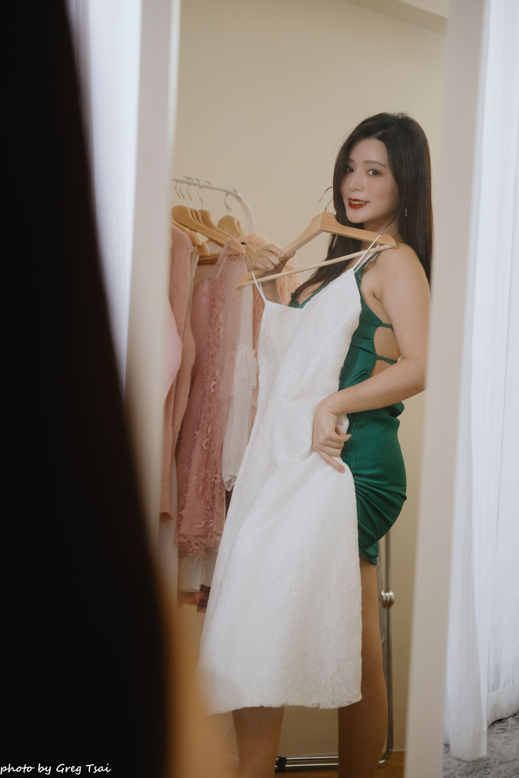 筱筱 - 绿色包臀裙/(64P)