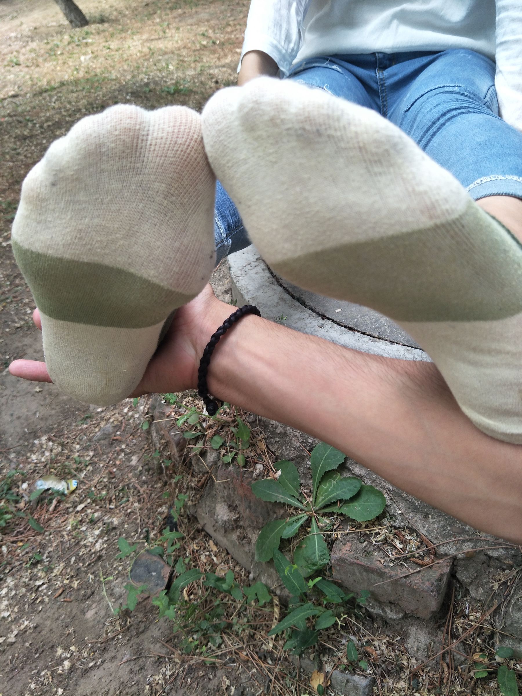 紧身堂妹约出换网袜/(234P)