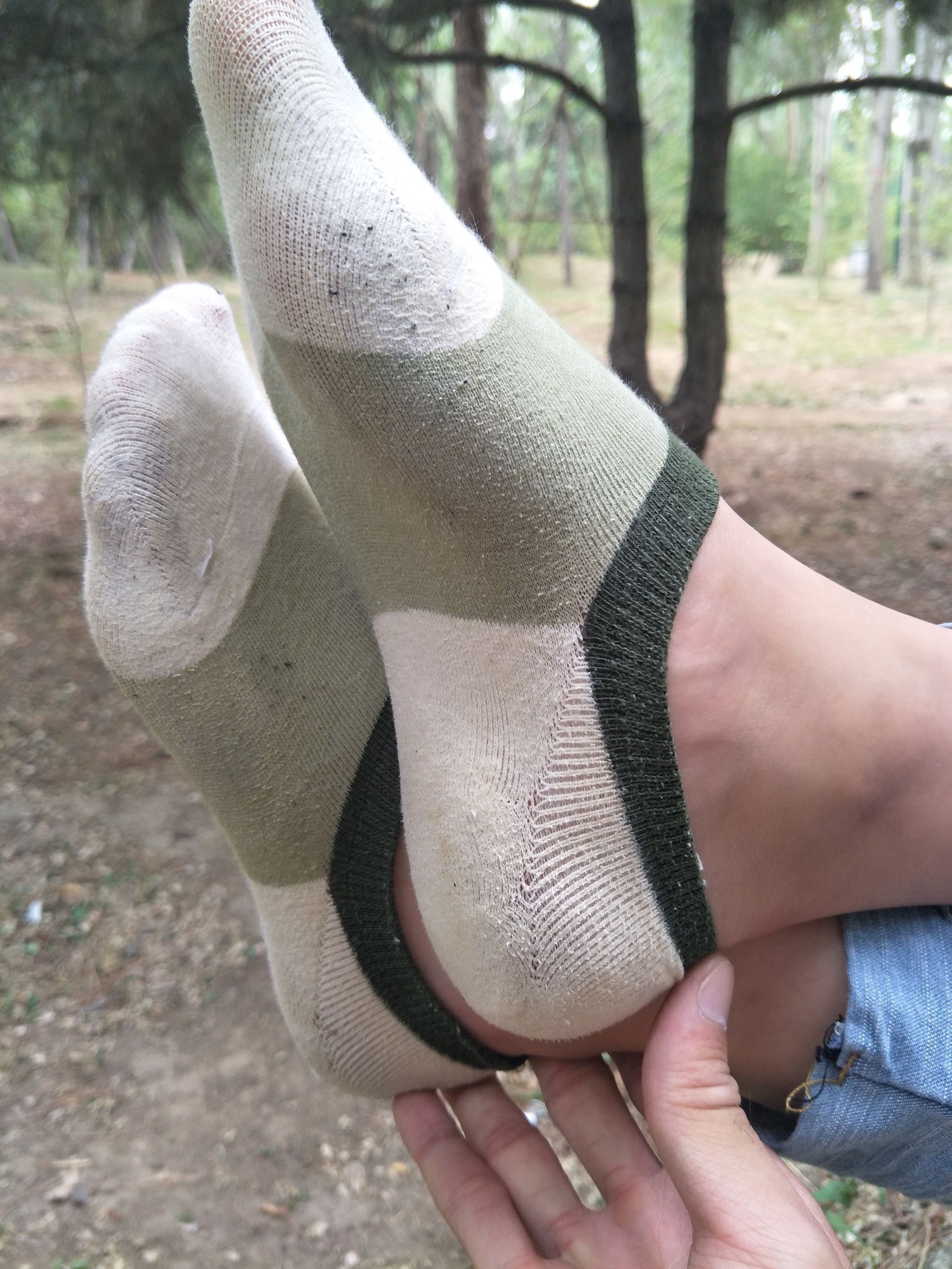 紧身堂妹约出换网袜/(234P)