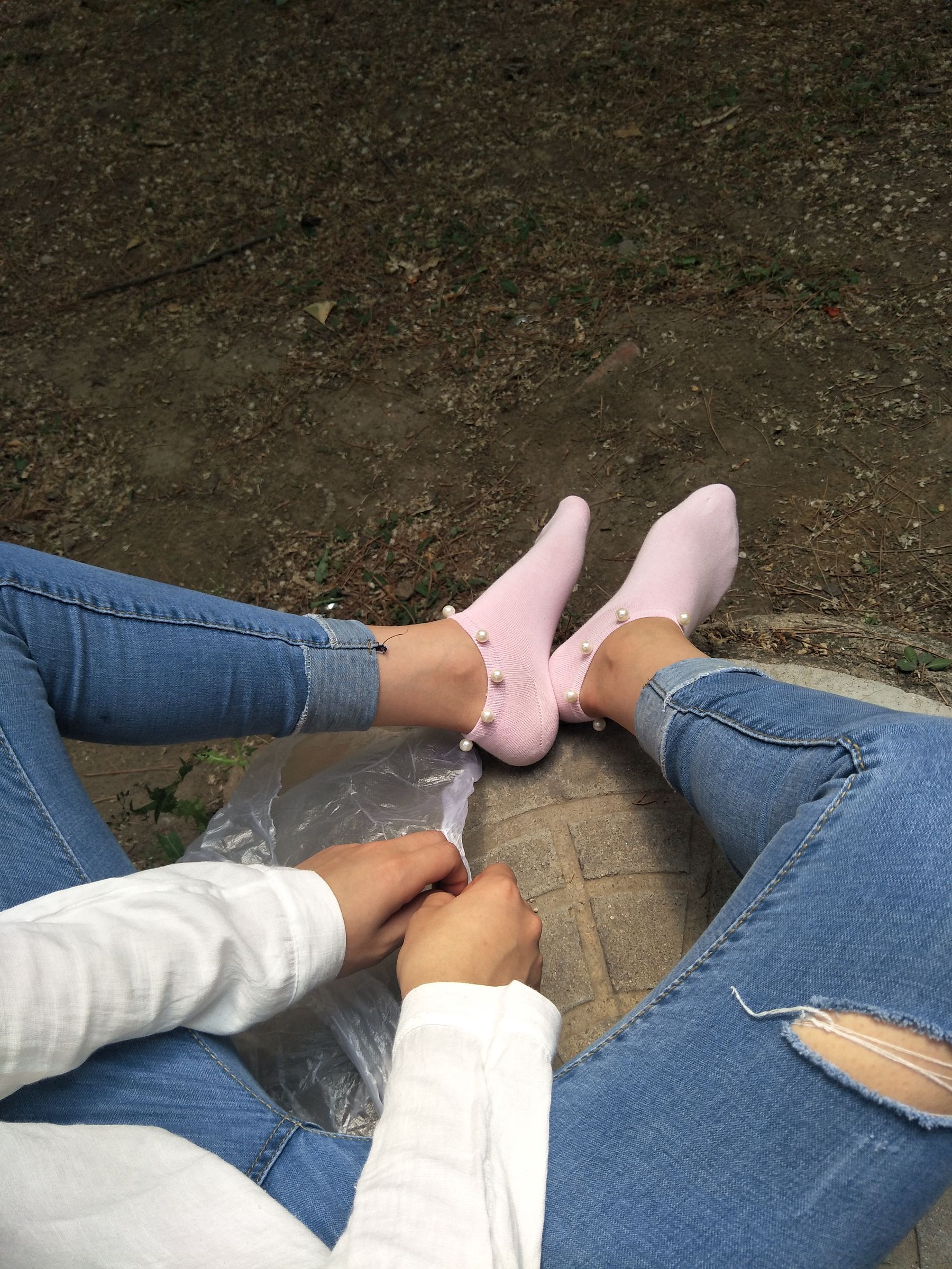 紧身堂妹约出换网袜/(234P)