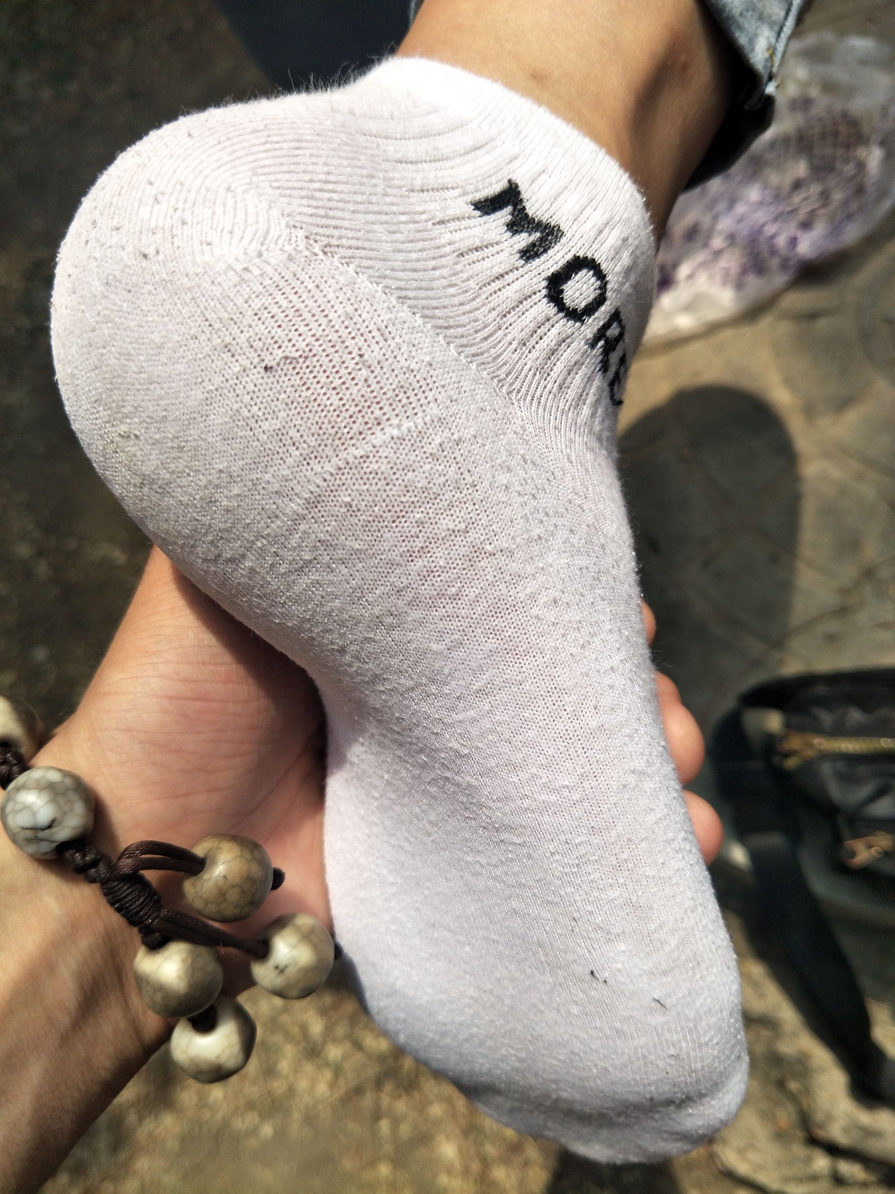 紧身堂妹约出换网袜/(234P)