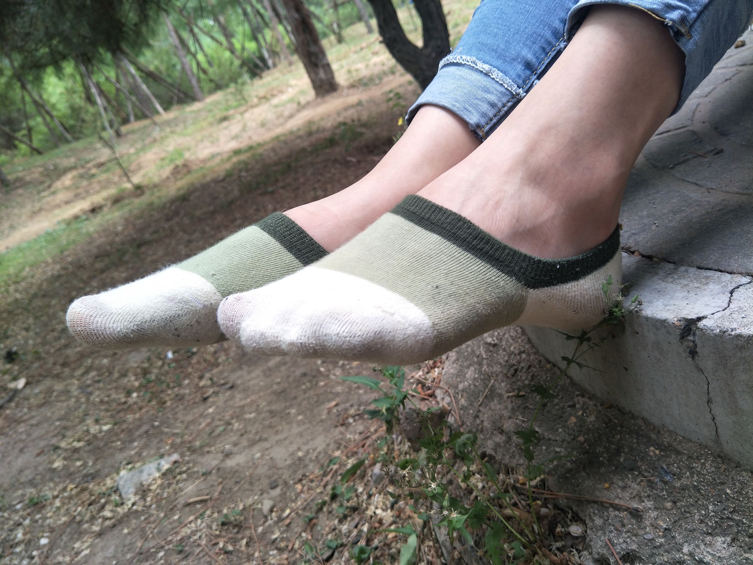 紧身堂妹约出换网袜/(234P)