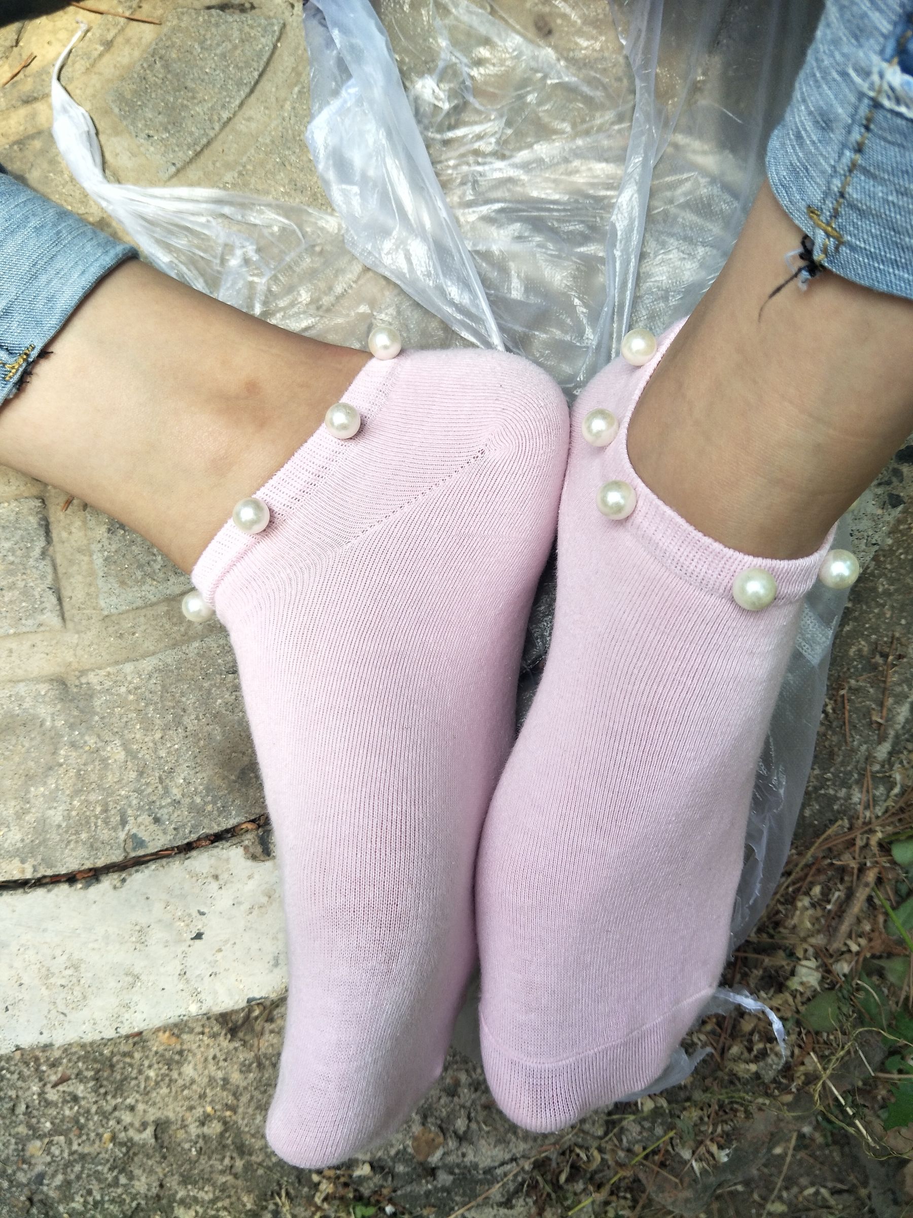 紧身堂妹约出换网袜/(234P)