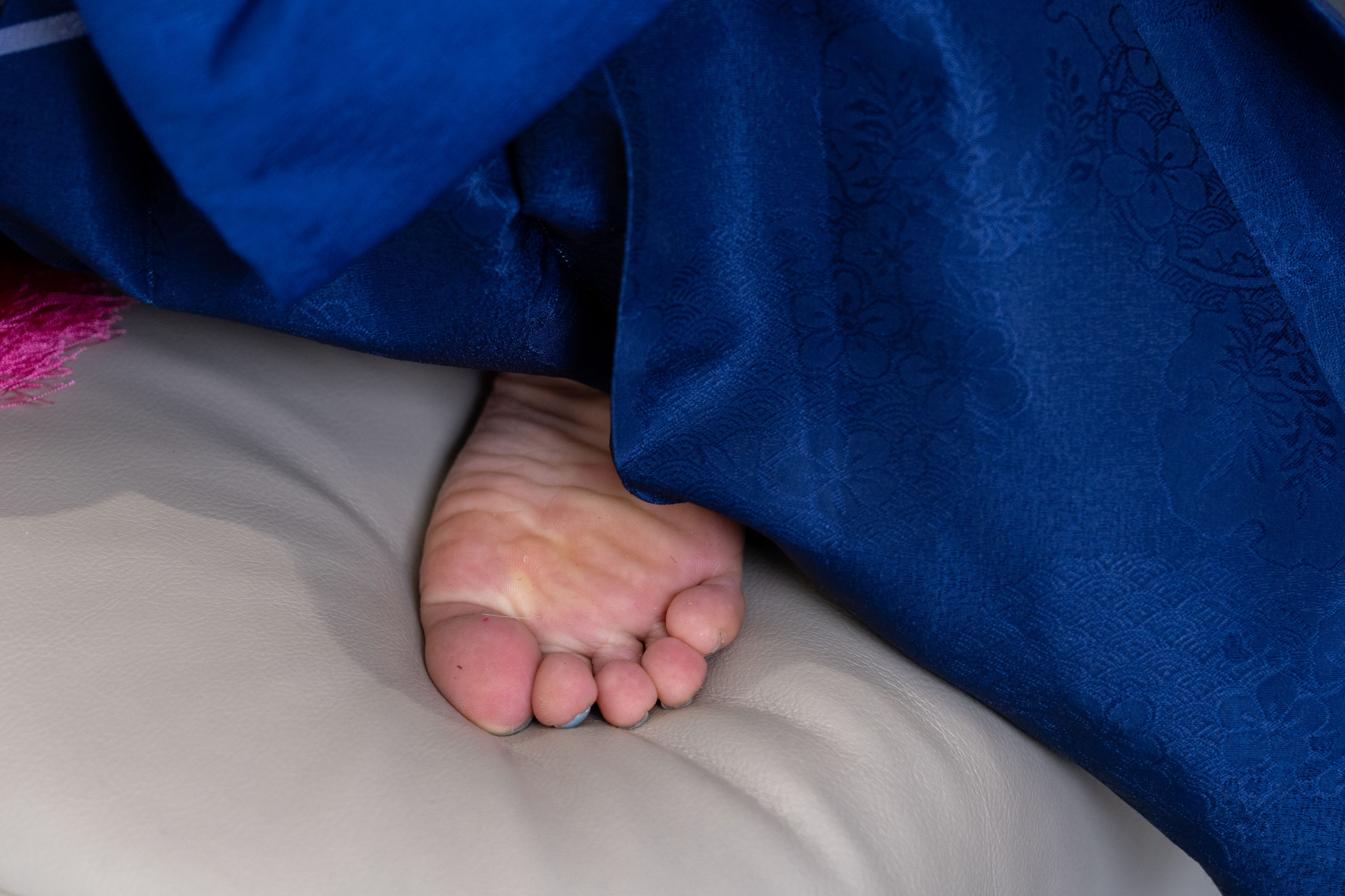 甜予摄影 No.141 澜澜 - cos服人字拖、白丝、裸足、挠脚心剧情/(134P)